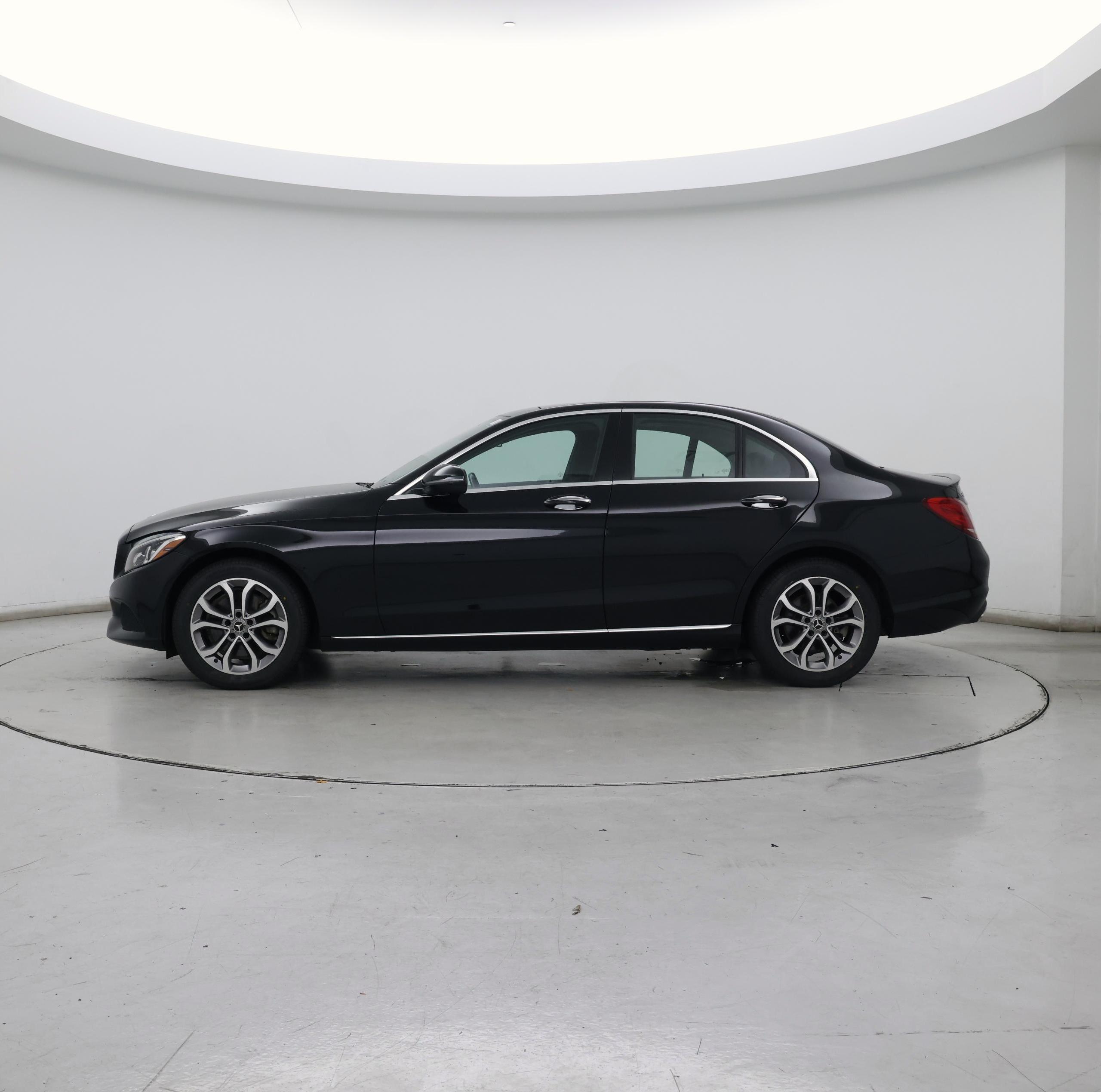 Thumbnail: 2018 Mercedes-Benz C-Class - 3
