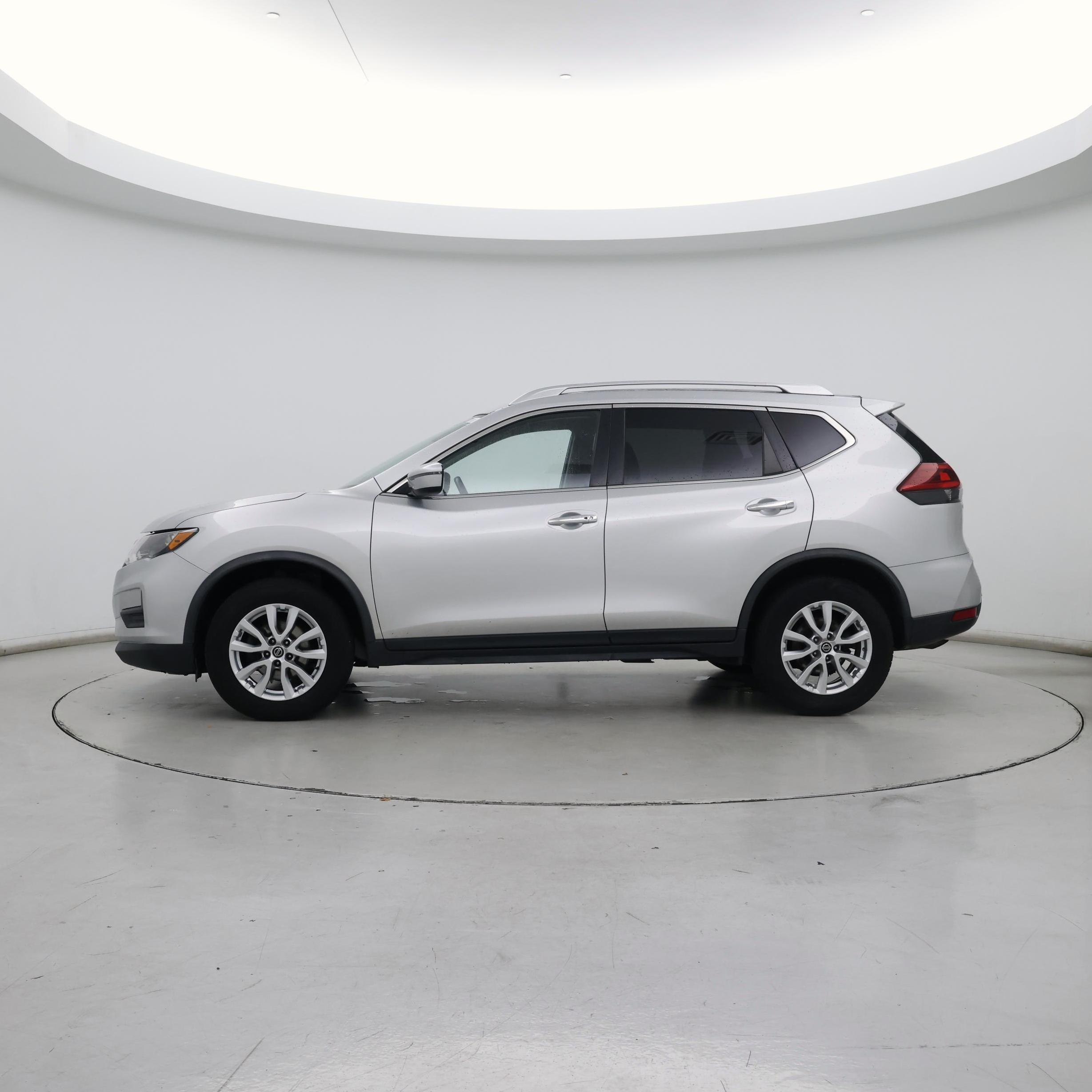 Thumbnail: 2020 Nissan Rogue - 3
