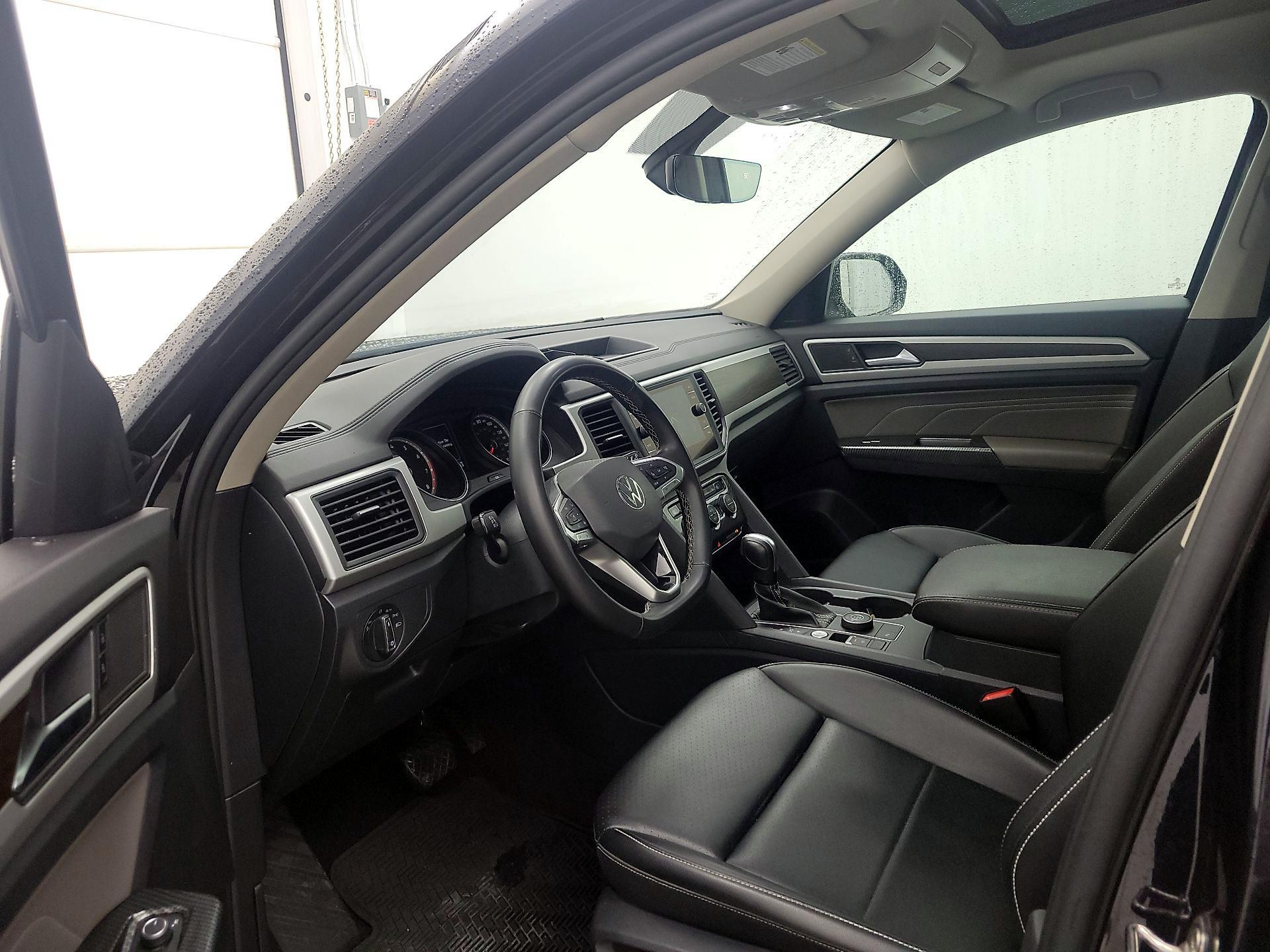 Thumbnail: 2021 Volkswagen Atlas - 11