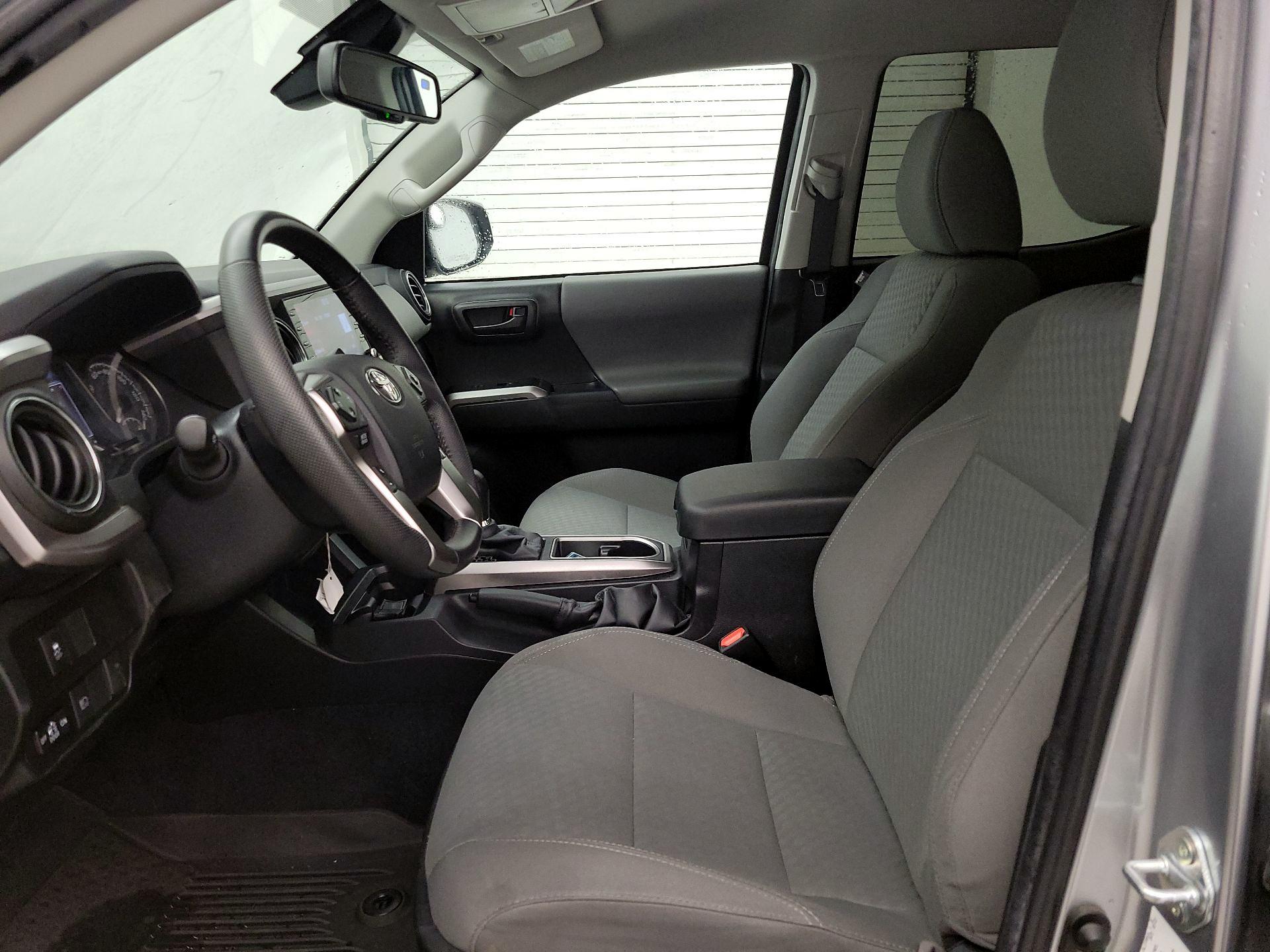 Thumbnail: 2022 Toyota Tacoma - 11