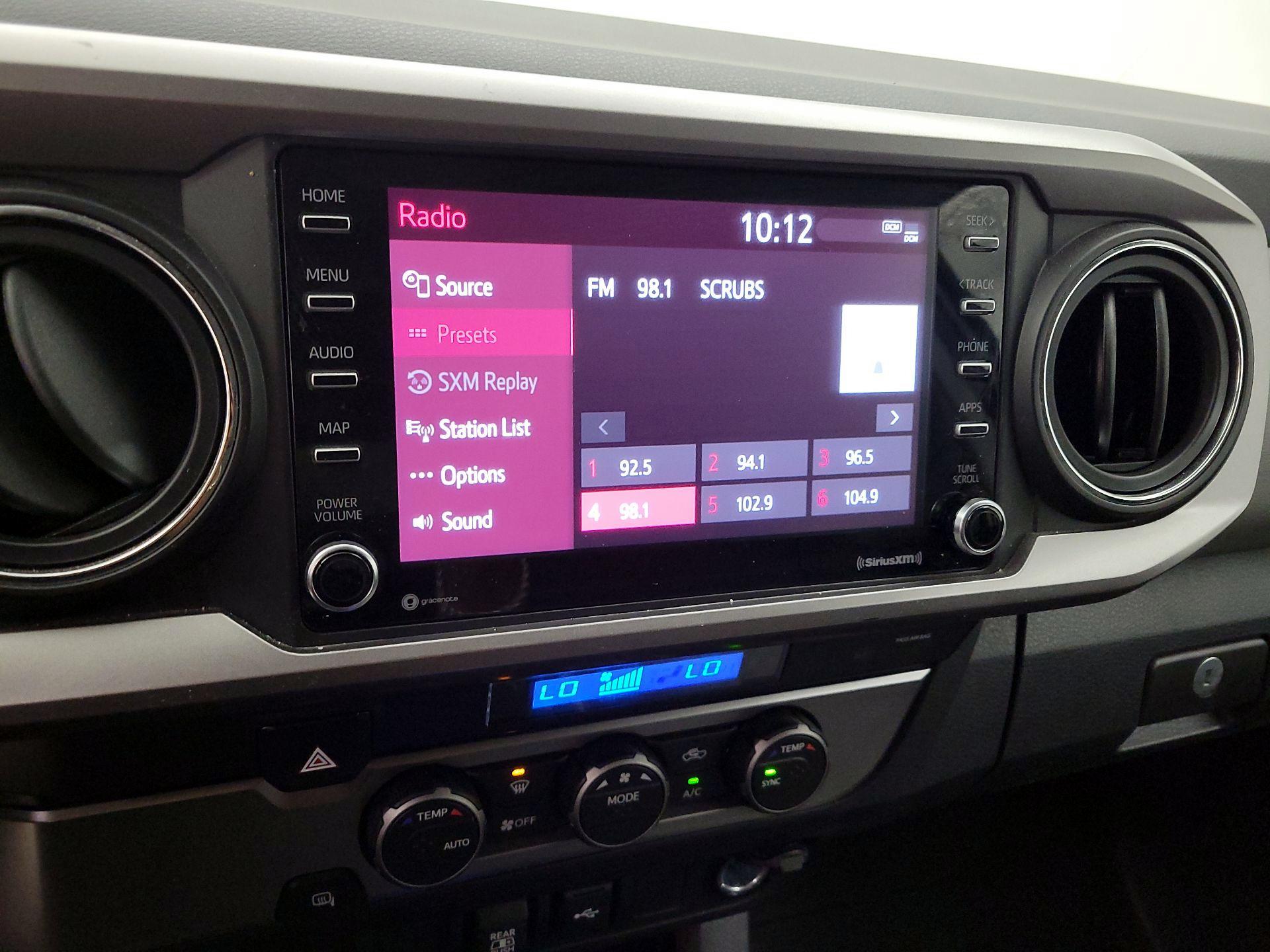 Thumbnail: 2022 Toyota Tacoma - 15