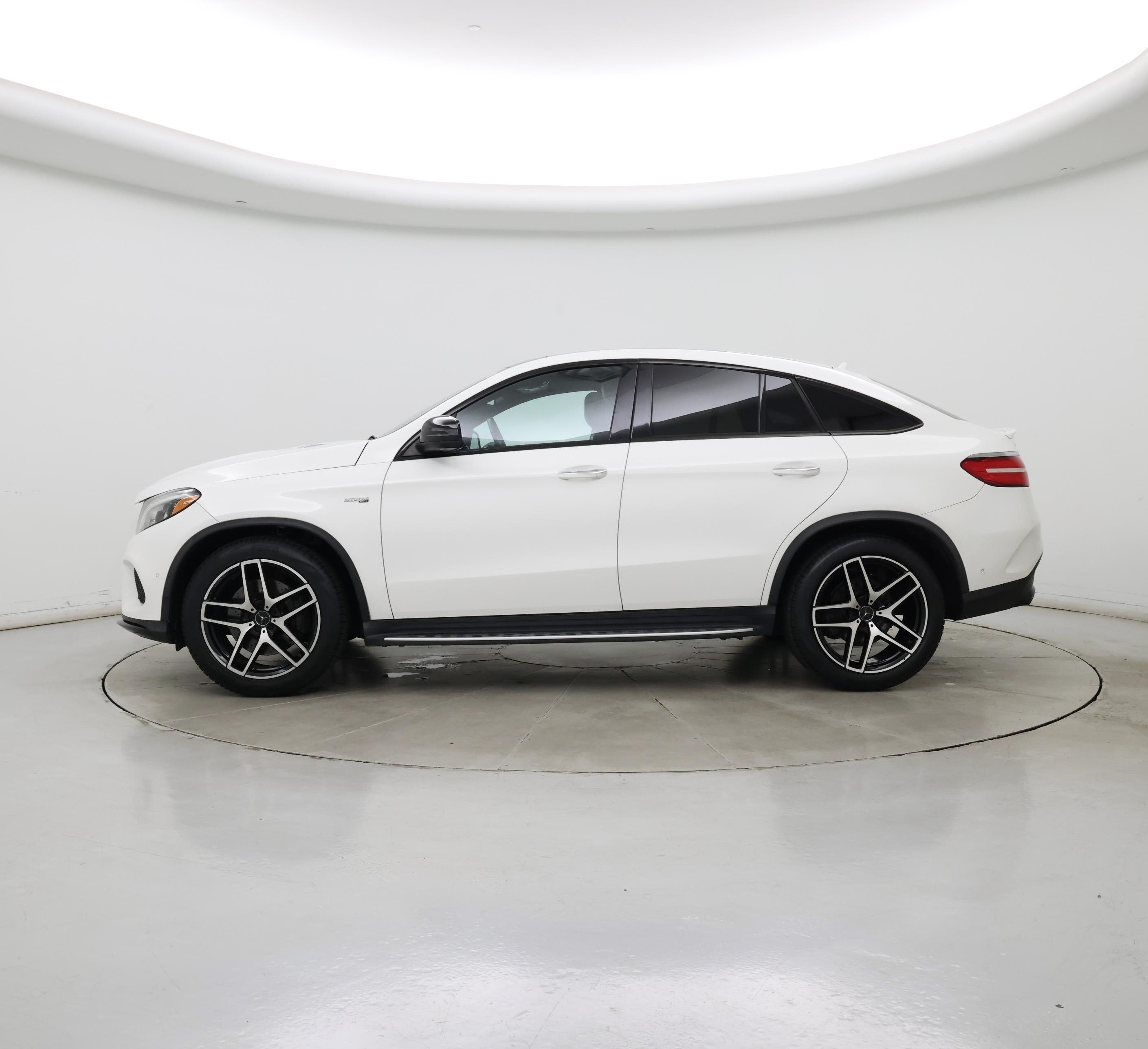 Thumbnail: 2019 Mercedes-Benz GLE - 3