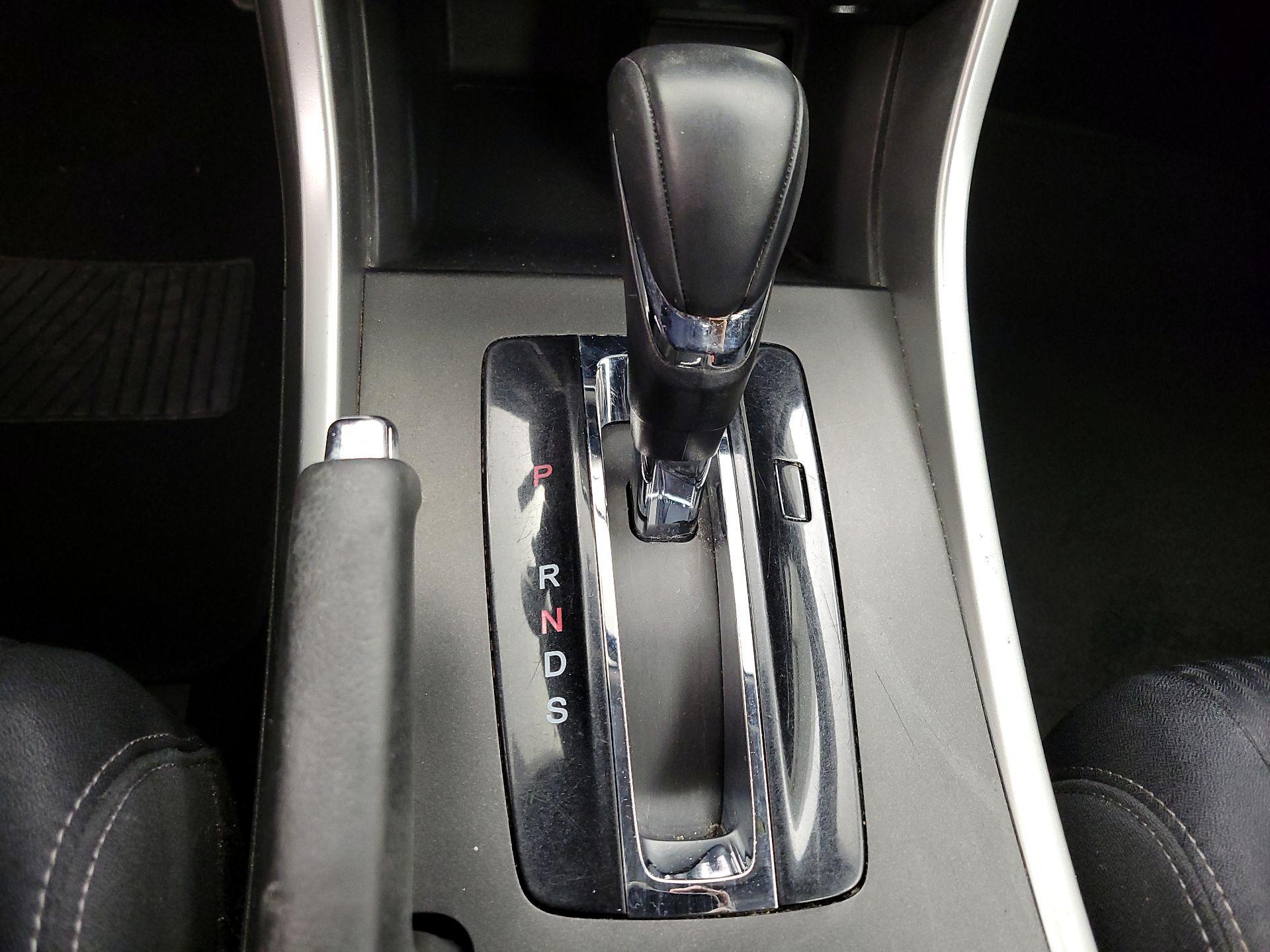 Thumbnail: 2015 Honda Accord - 17