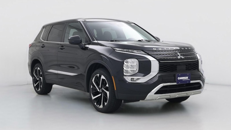 2022 Mitsubishi Outlander SE Hero Image
