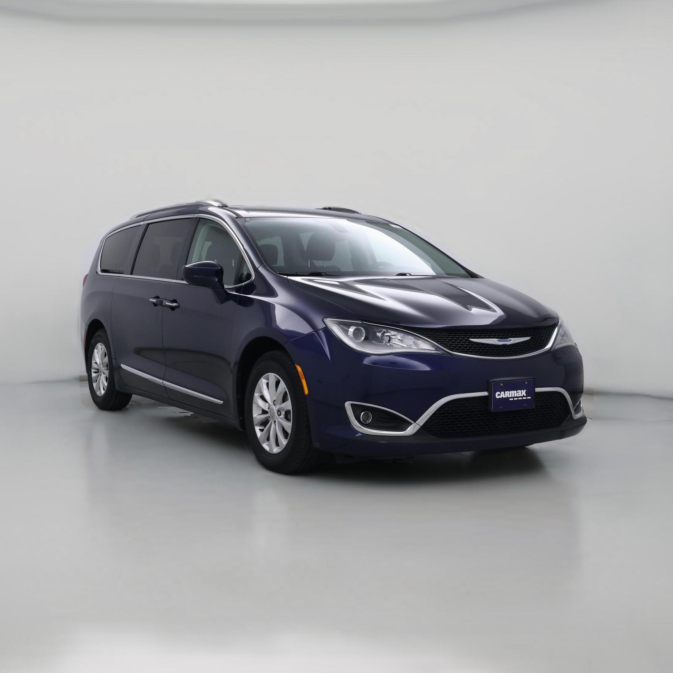 Thumbnail: 2018 Chrysler Pacifica - 1