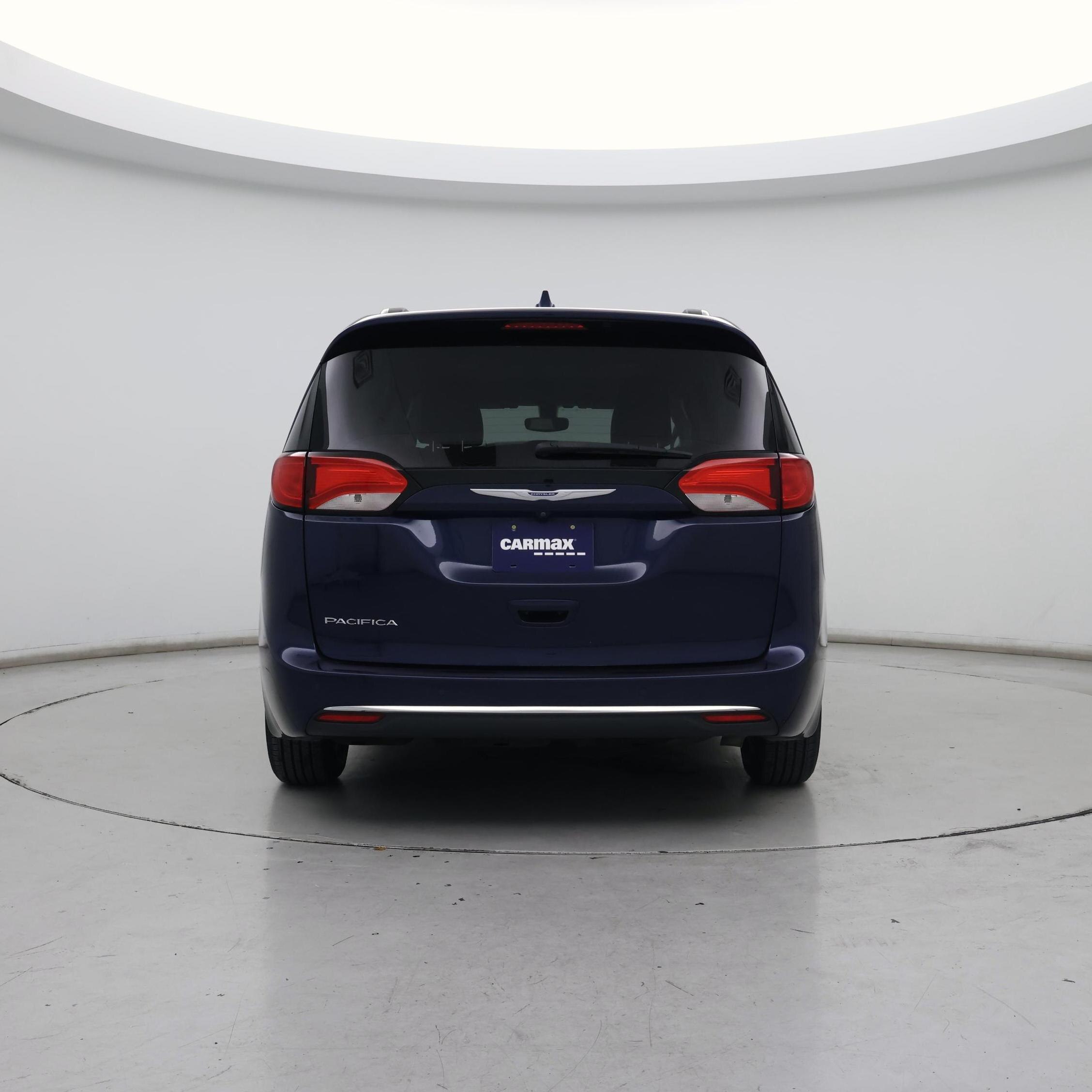 Thumbnail: 2018 Chrysler Pacifica - 6
