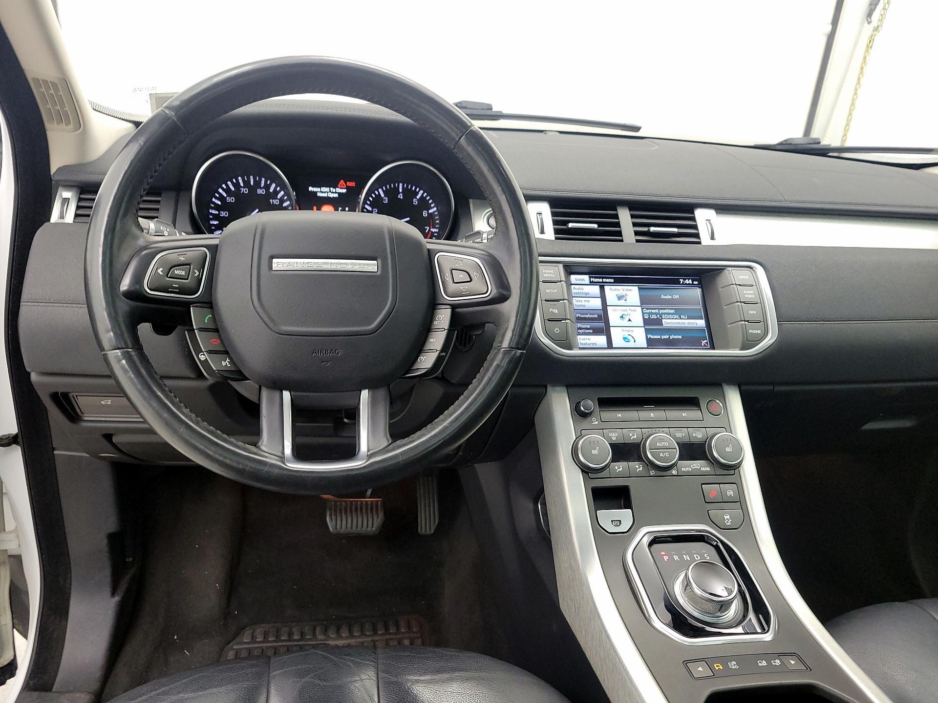 Thumbnail: 2015 Land Rover Range Rover Evoque - 10