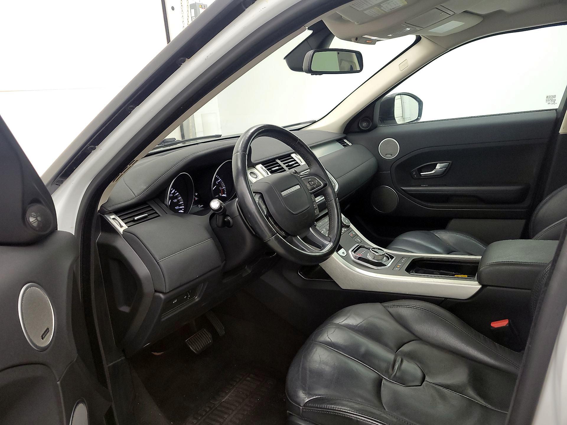 Thumbnail: 2015 Land Rover Range Rover Evoque - 11