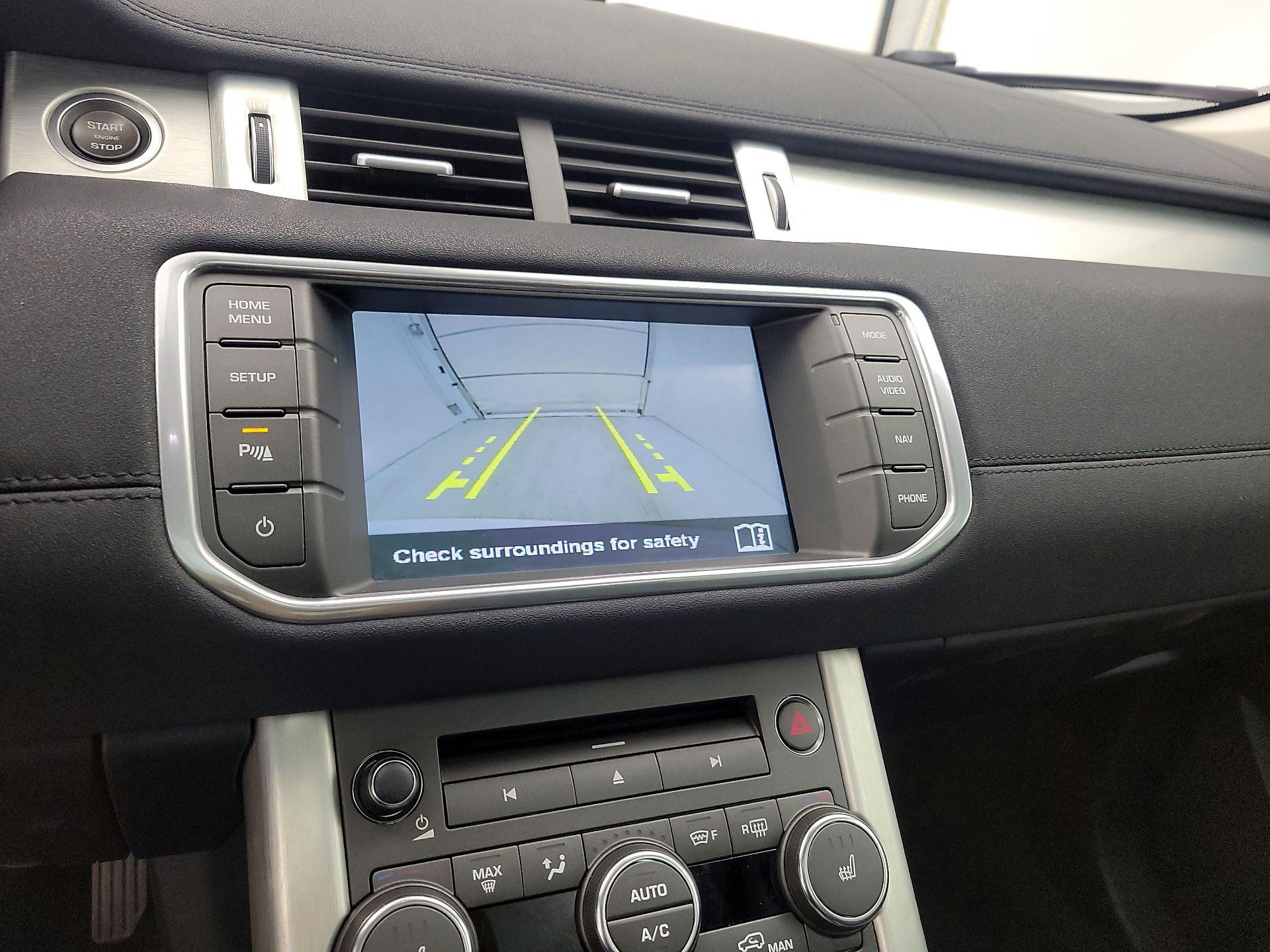 Thumbnail: 2015 Land Rover Range Rover Evoque - 15