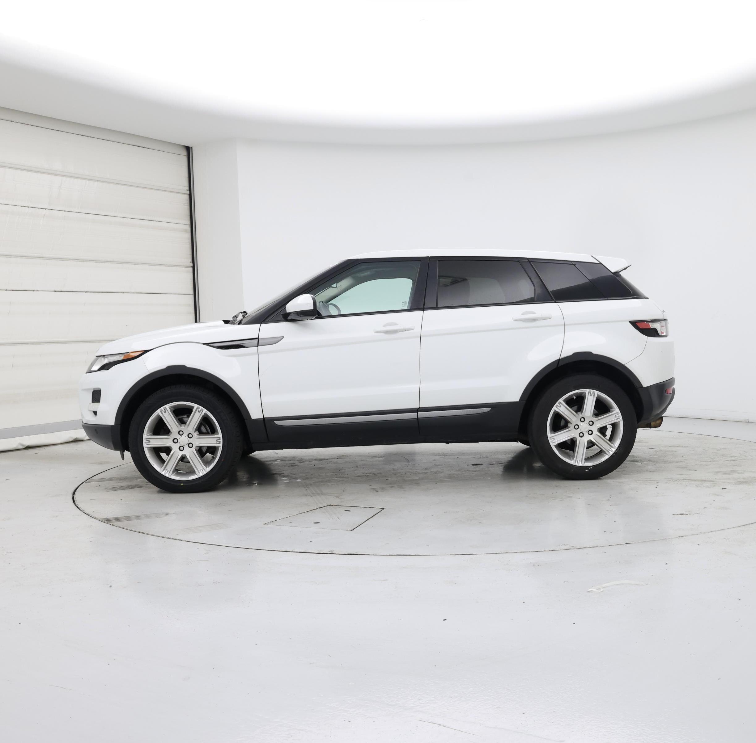 Thumbnail: 2015 Land Rover Range Rover Evoque - 3