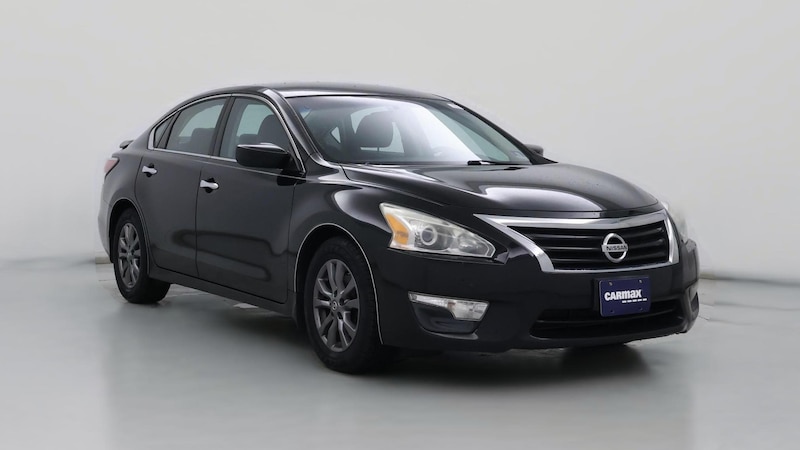 2015 Nissan Altima S Hero Image