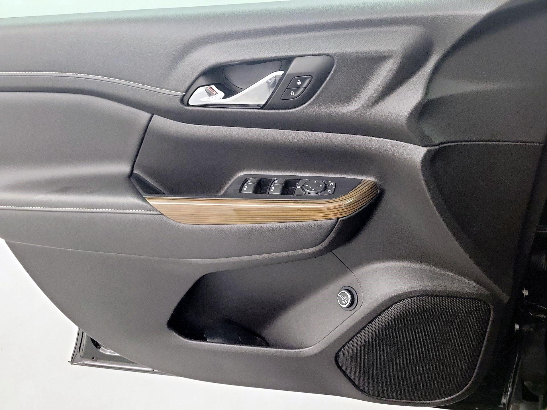 Thumbnail: 2022 GMC Acadia - 10