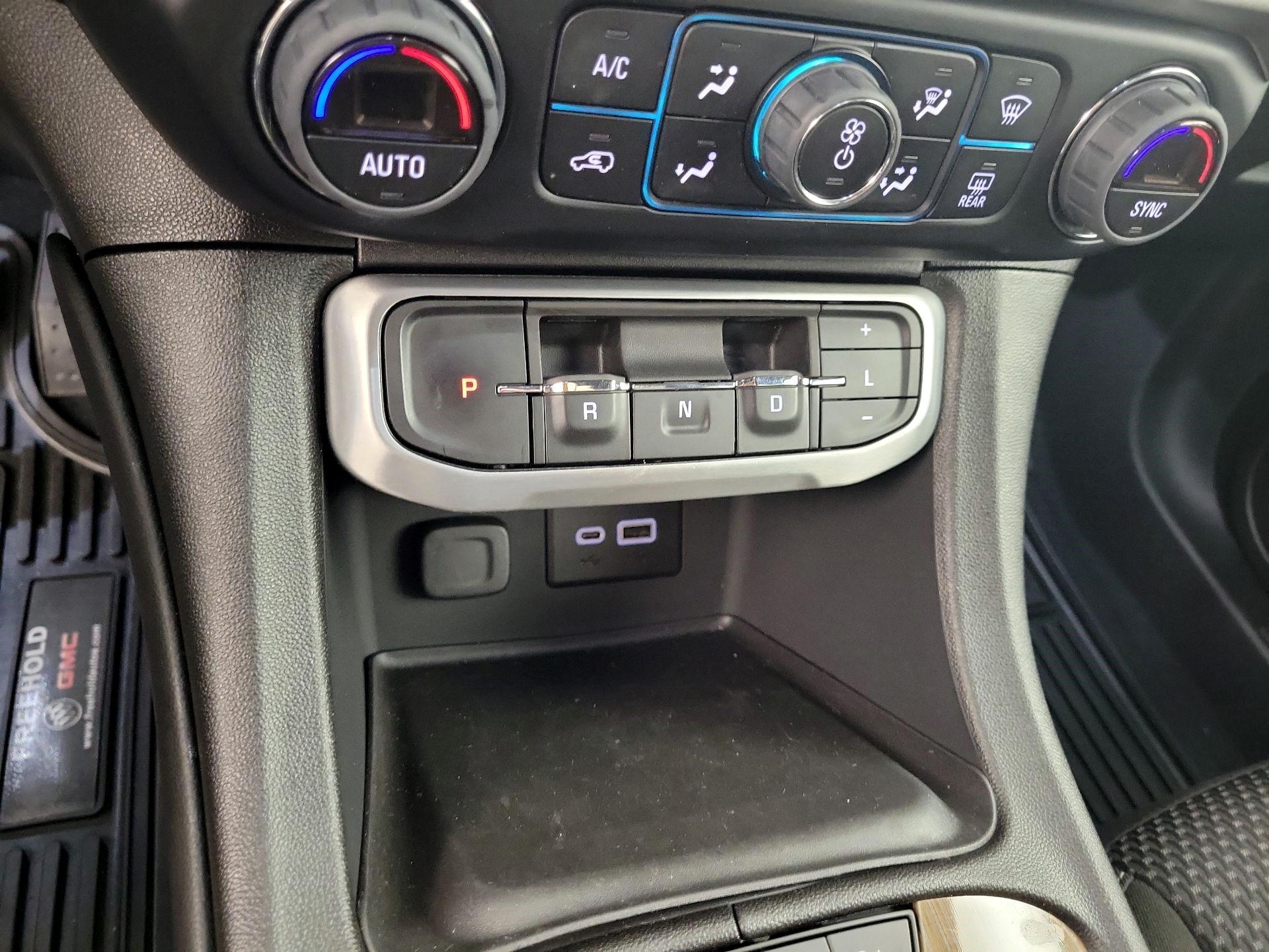 Thumbnail: 2022 GMC Acadia - 16