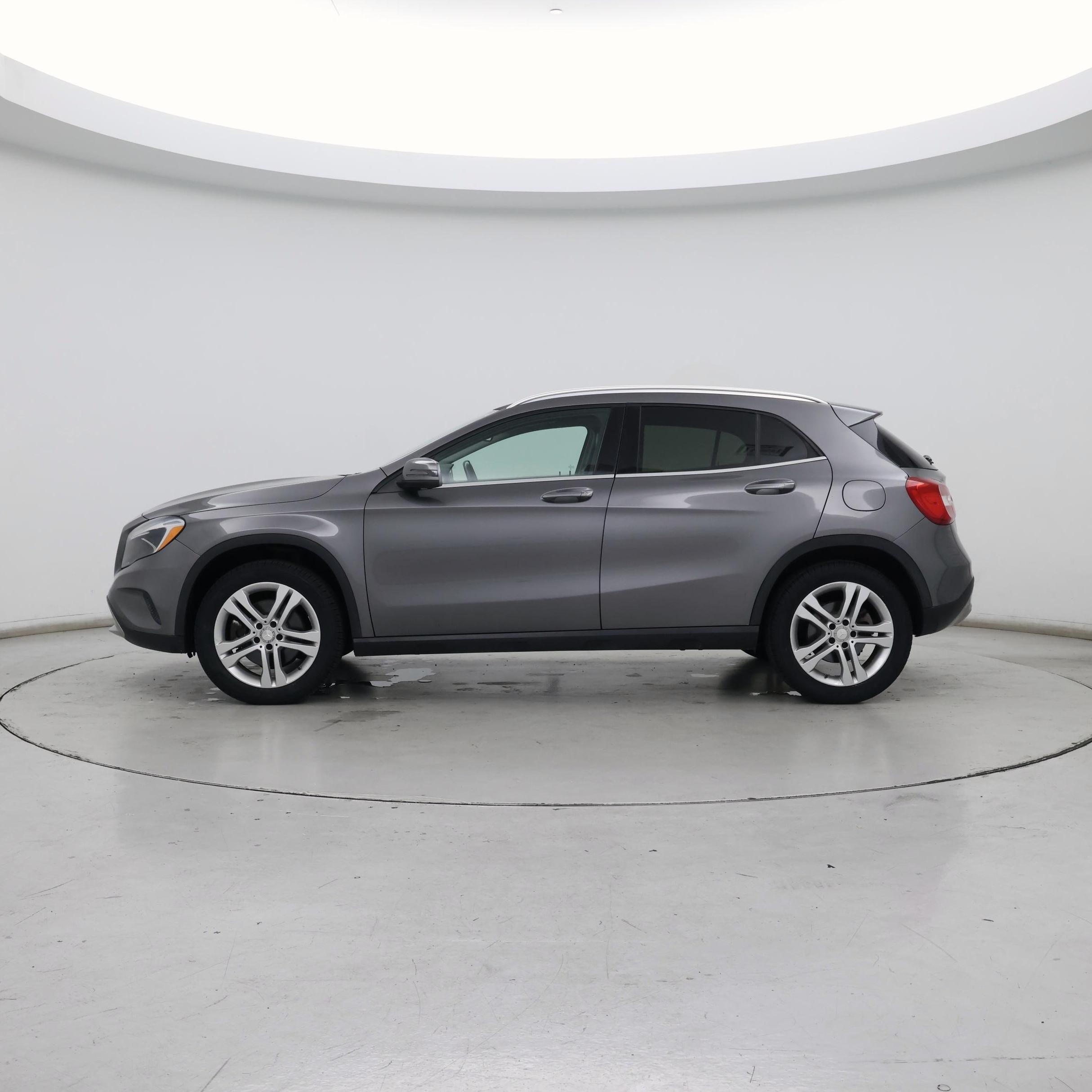 Thumbnail: 2015 Mercedes-Benz GLA - 3