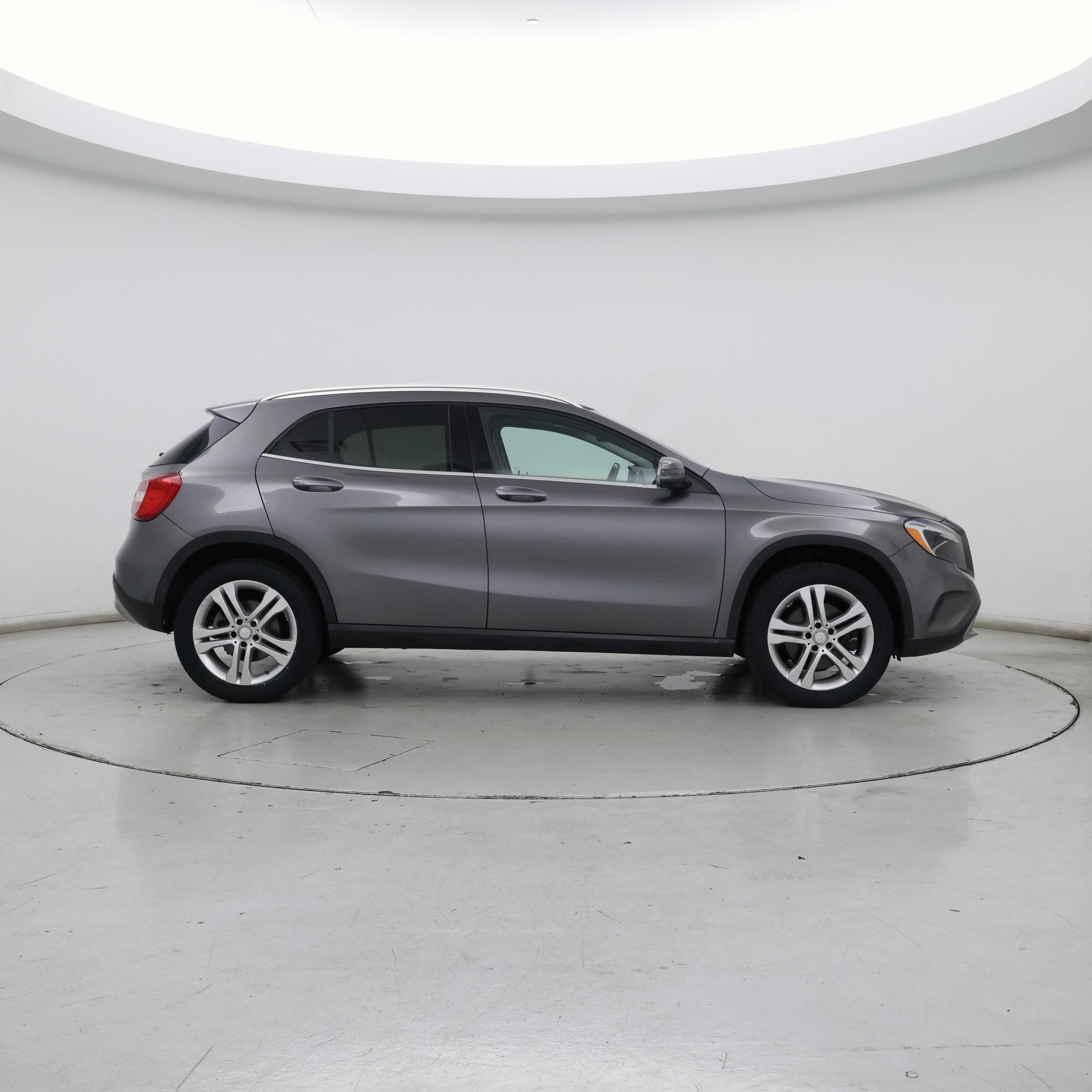 Thumbnail: 2015 Mercedes-Benz GLA - 7