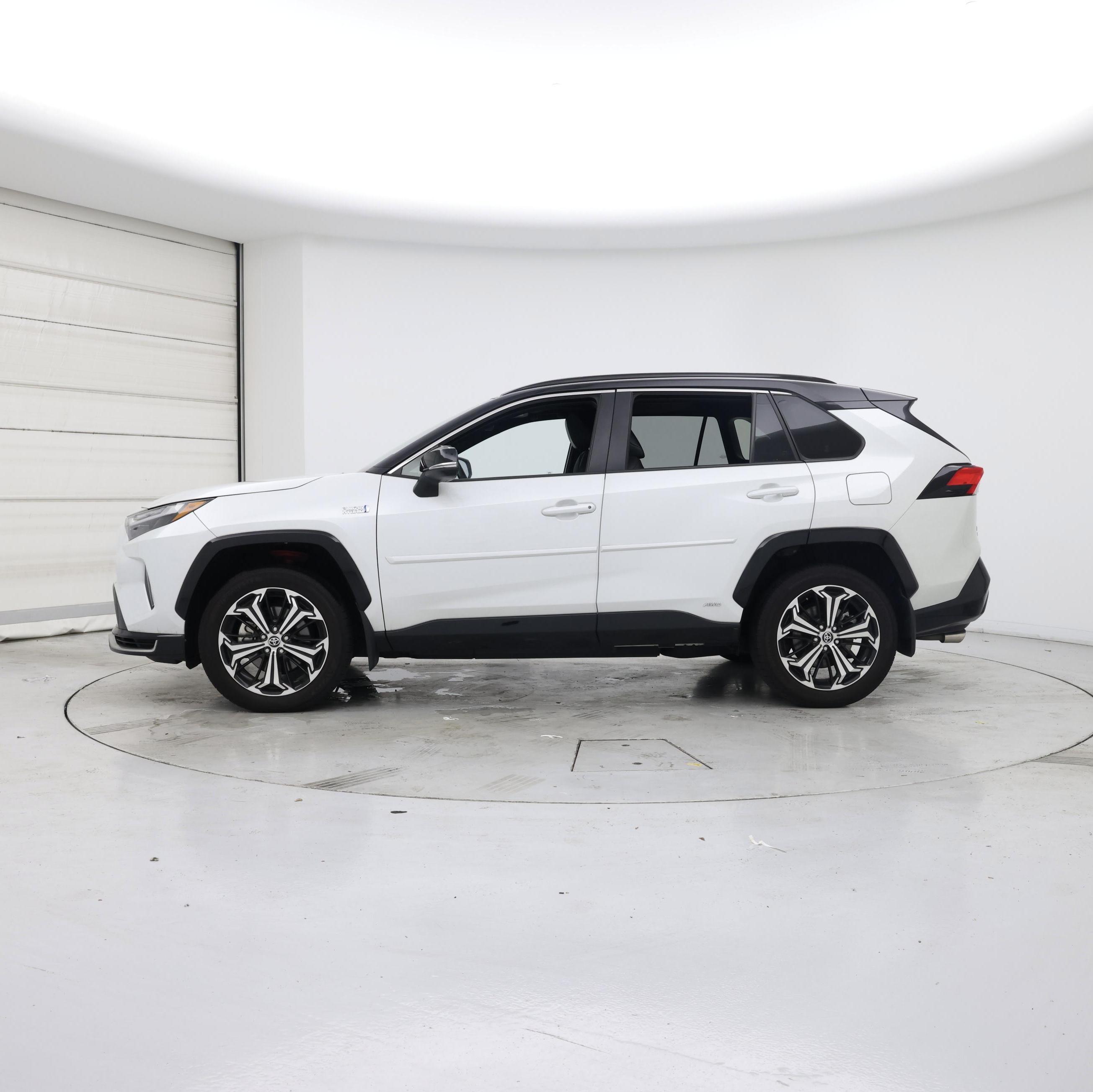 Thumbnail: 2023 Toyota RAV4 - 3