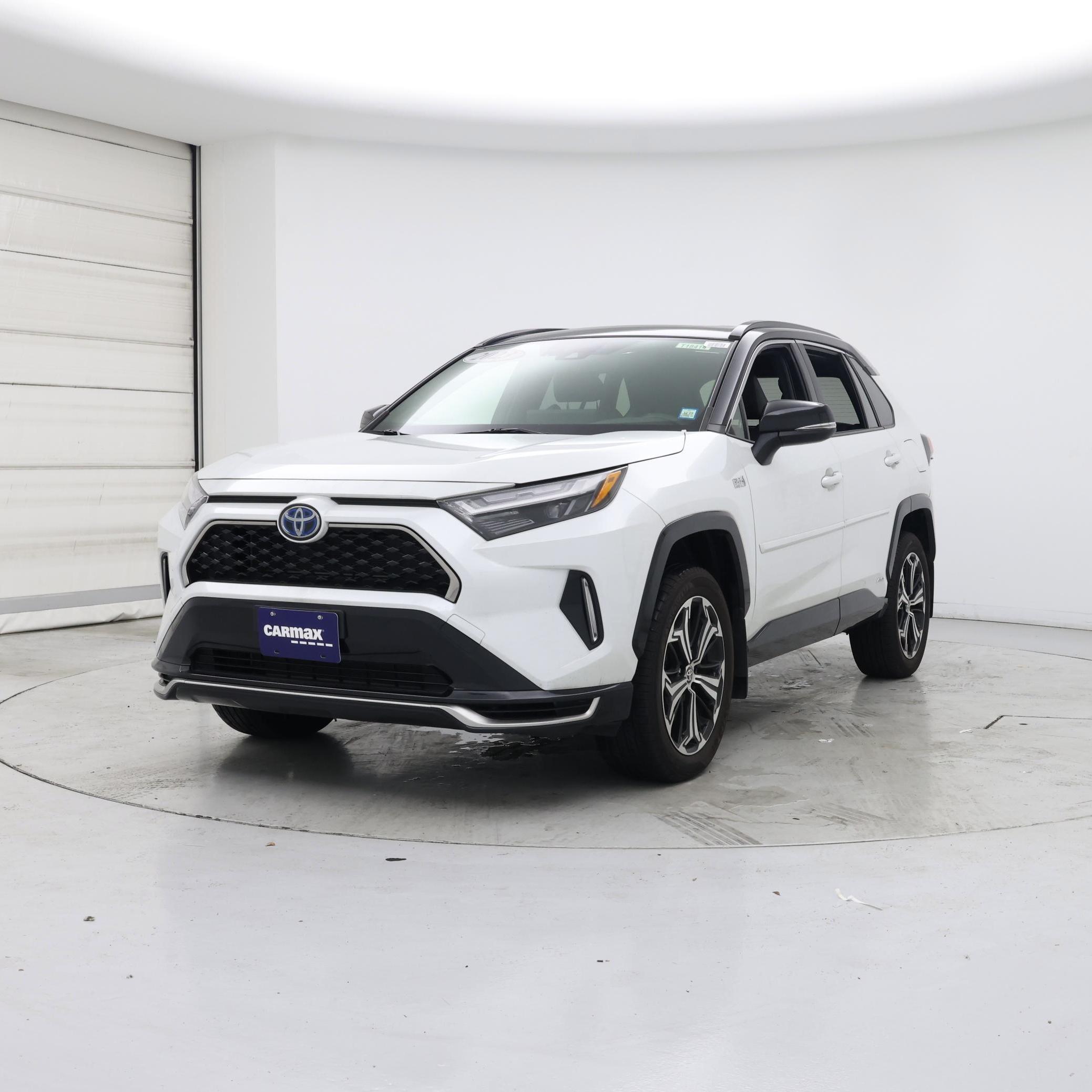 Thumbnail: 2023 Toyota RAV4 - 4