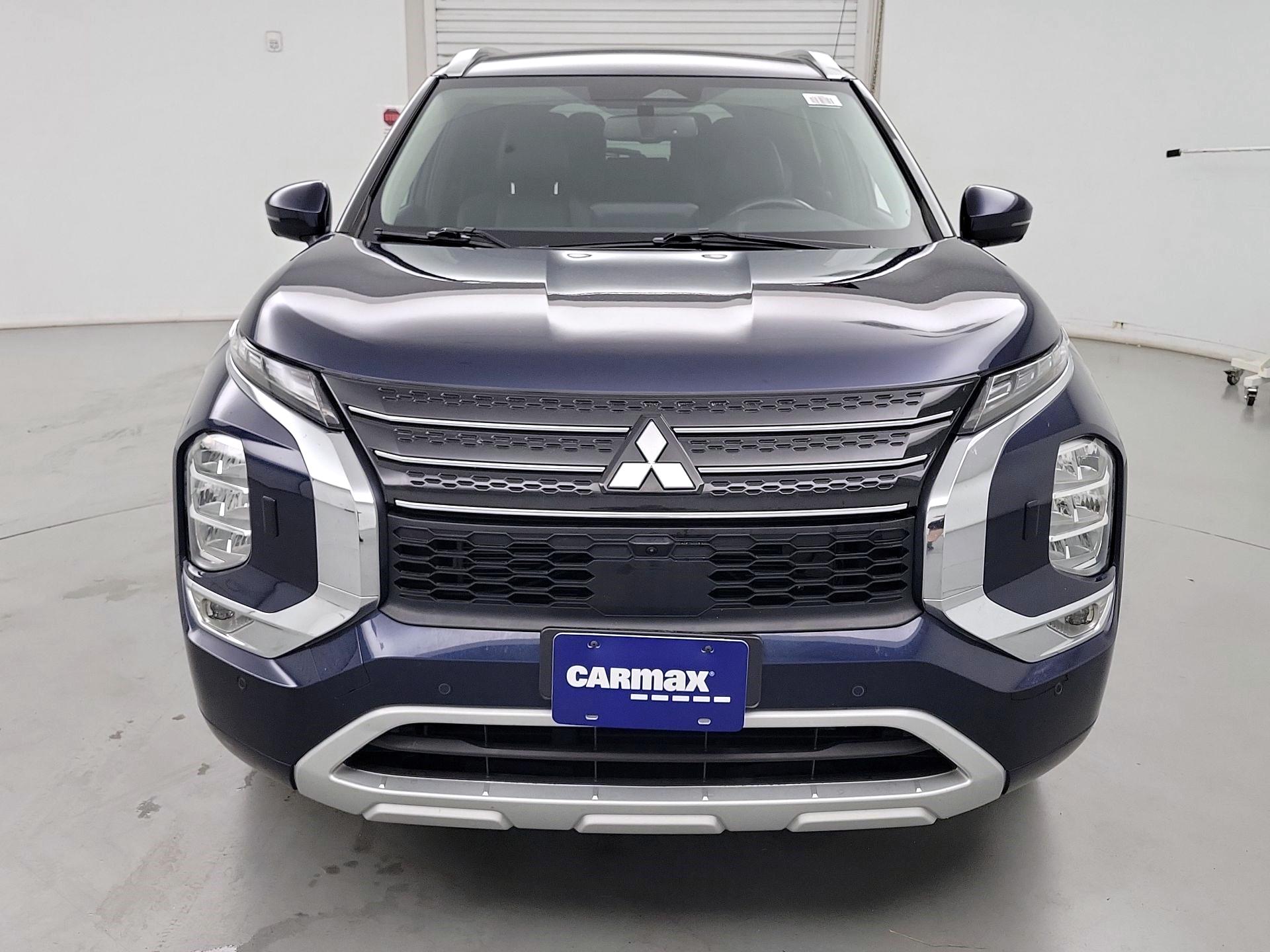 Thumbnail: 2022 Mitsubishi Outlander - 2