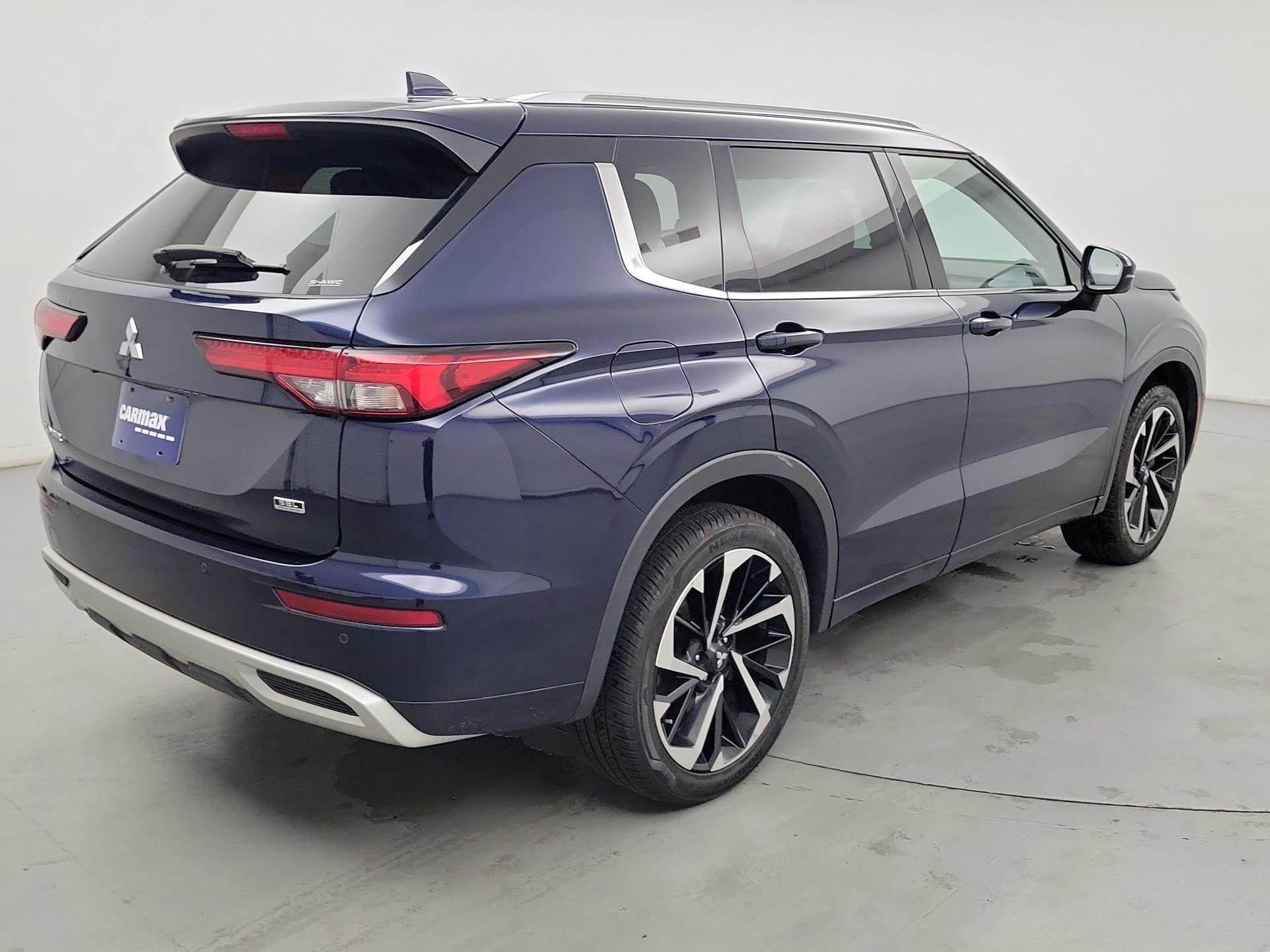 Thumbnail: 2022 Mitsubishi Outlander - 5