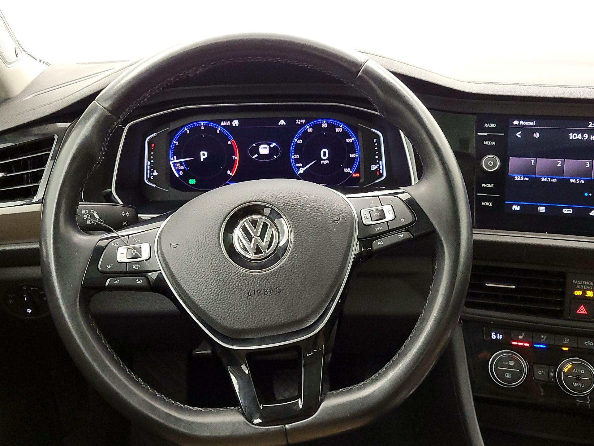 Thumbnail: 2019 Volkswagen Jetta - 10