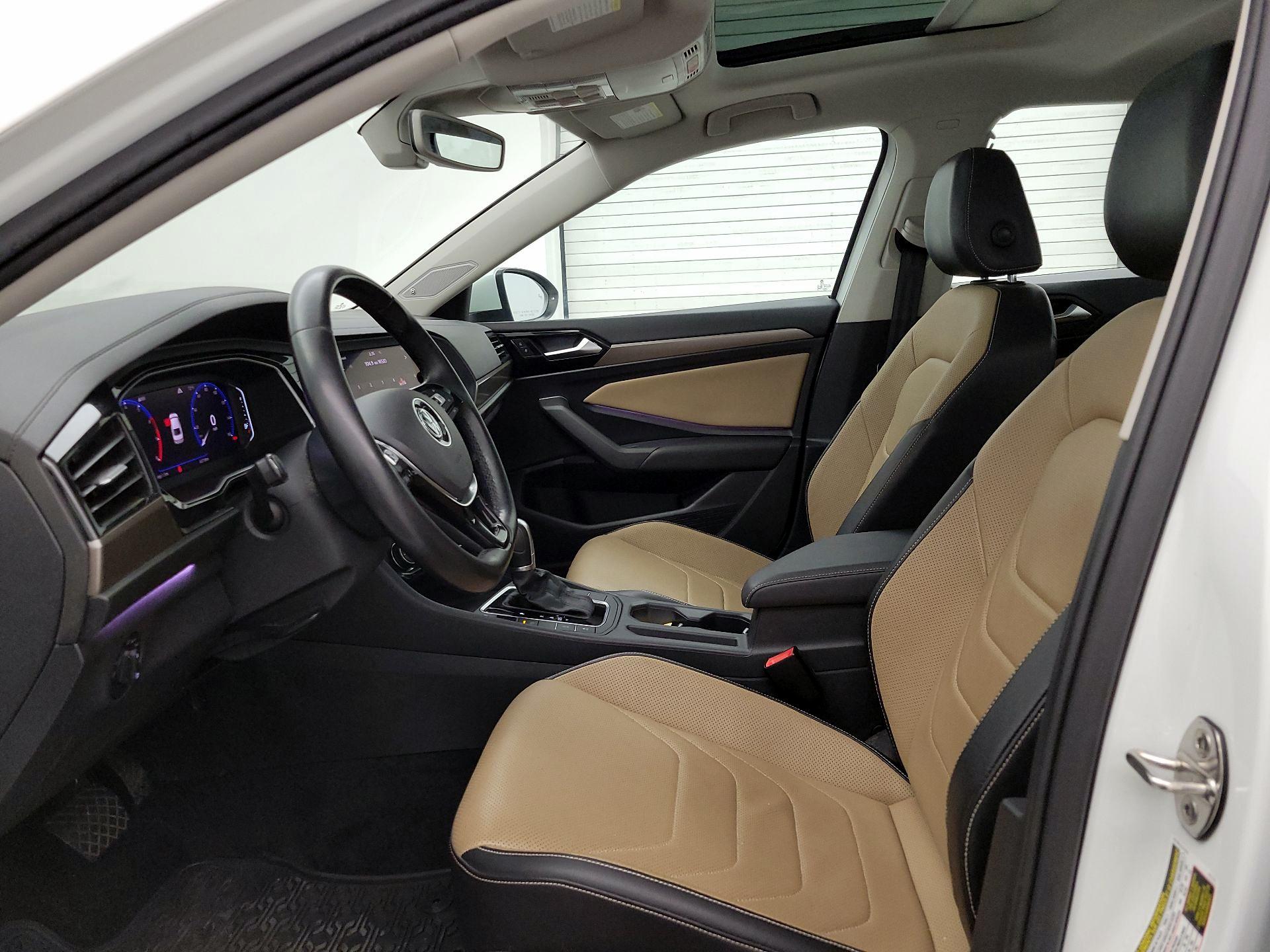 Thumbnail: 2019 Volkswagen Jetta - 11