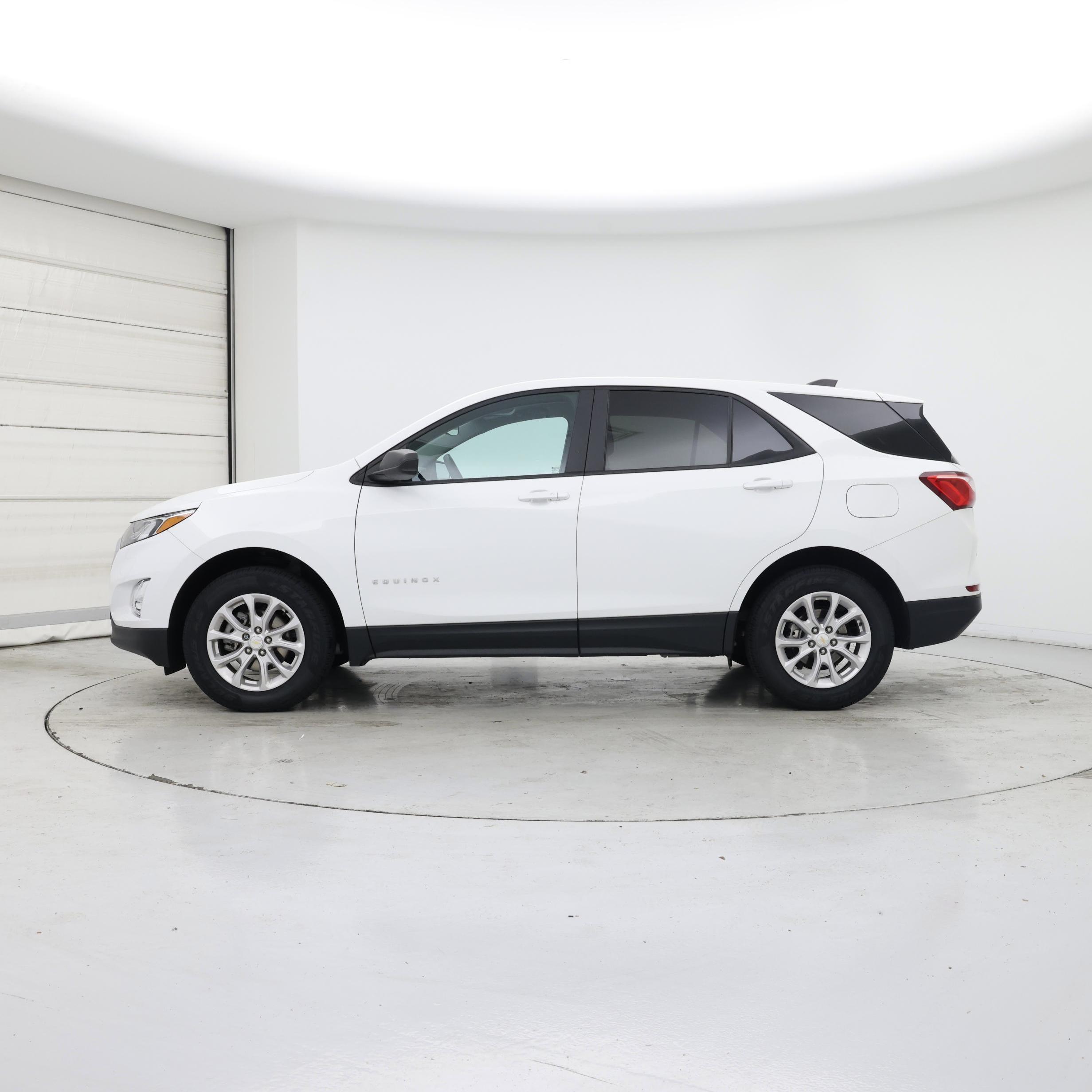 Thumbnail: 2021 Chevrolet Equinox - 3
