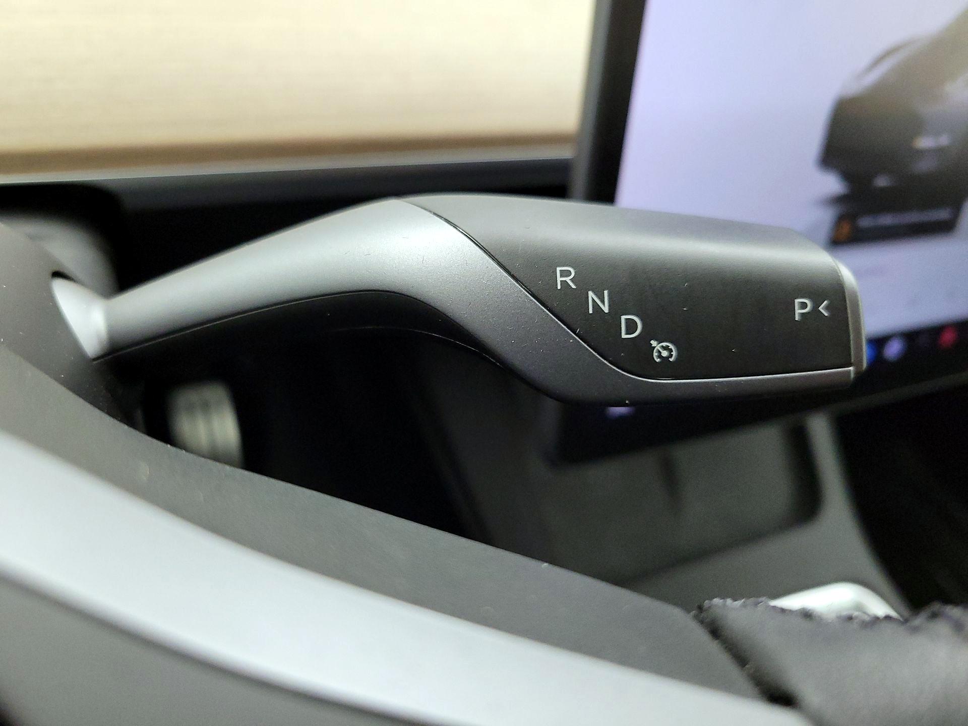 Thumbnail: 2022 Tesla Model Y - 17