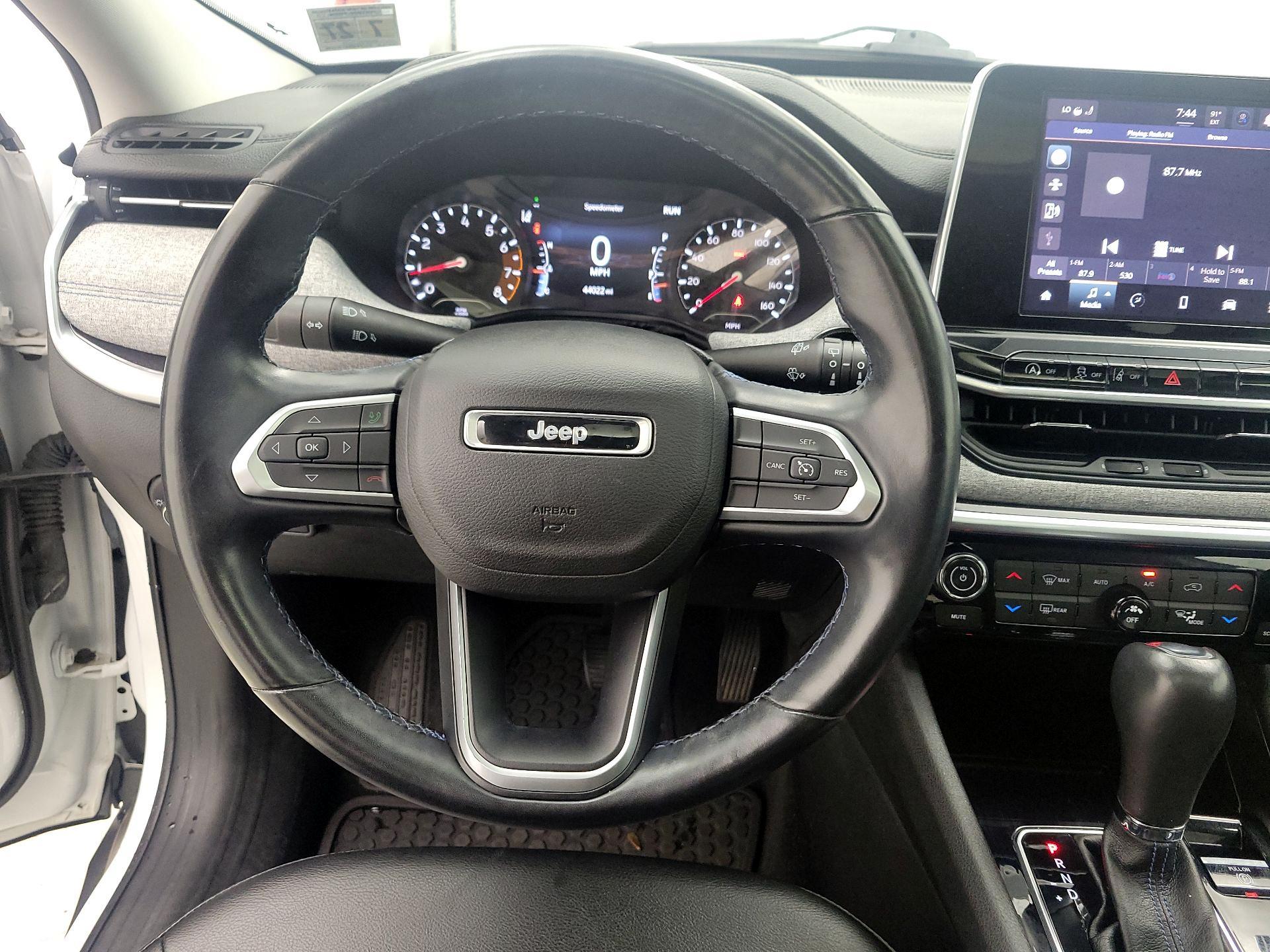 Thumbnail: 2022 Jeep Compass - 10