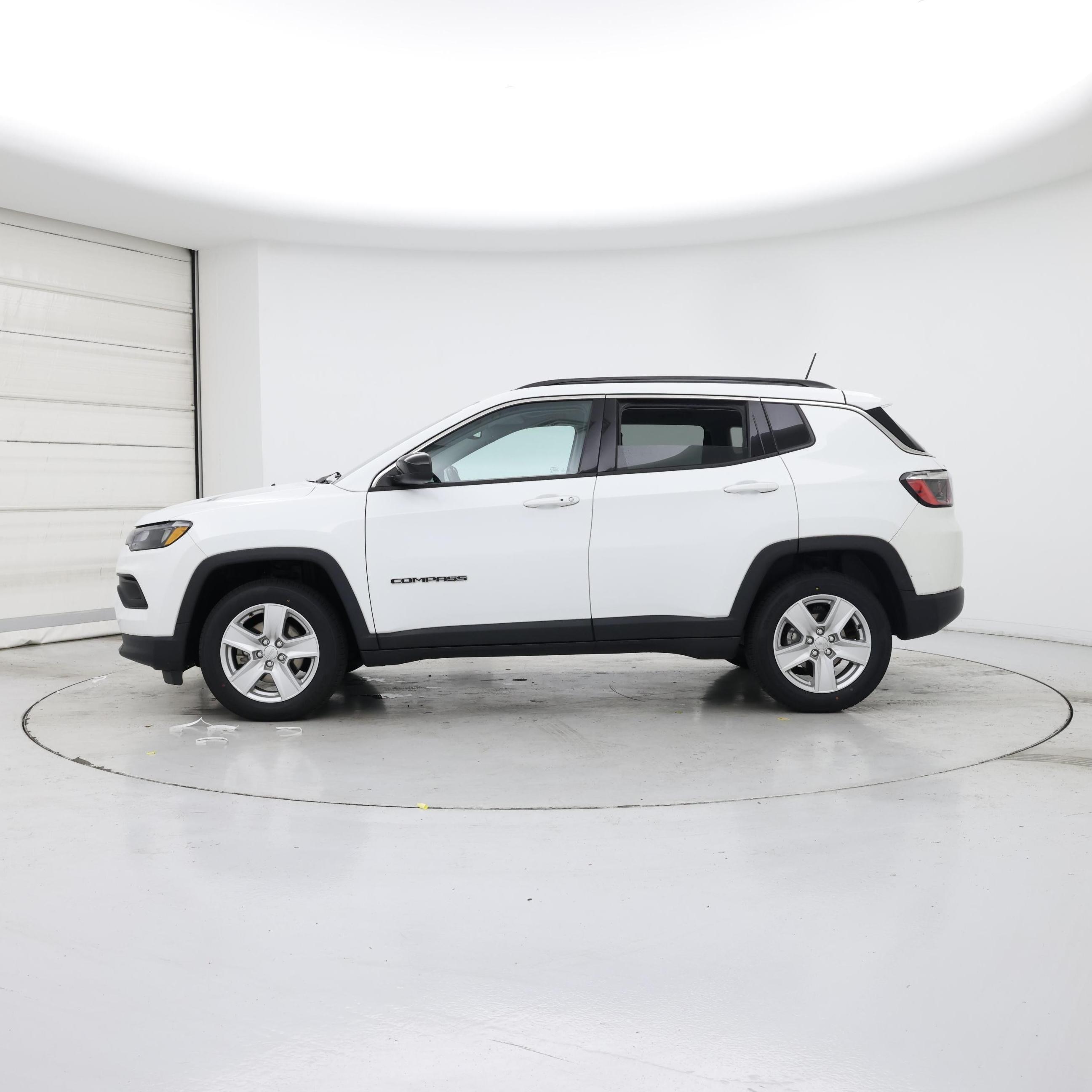 Thumbnail: 2022 Jeep Compass - 3