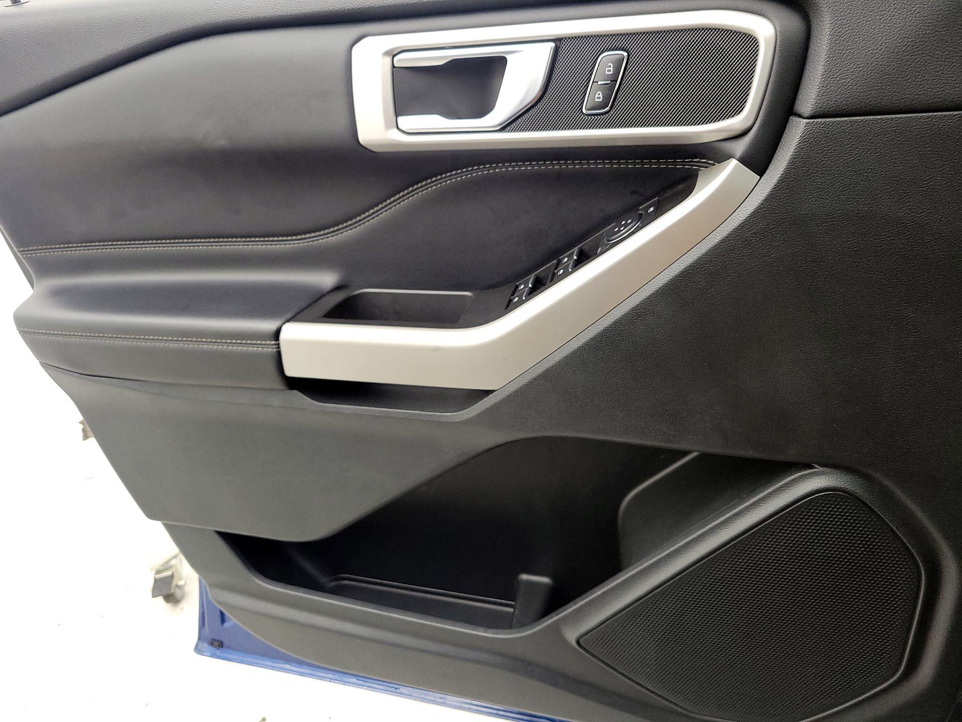 Thumbnail: 2022 Ford Explorer - 12