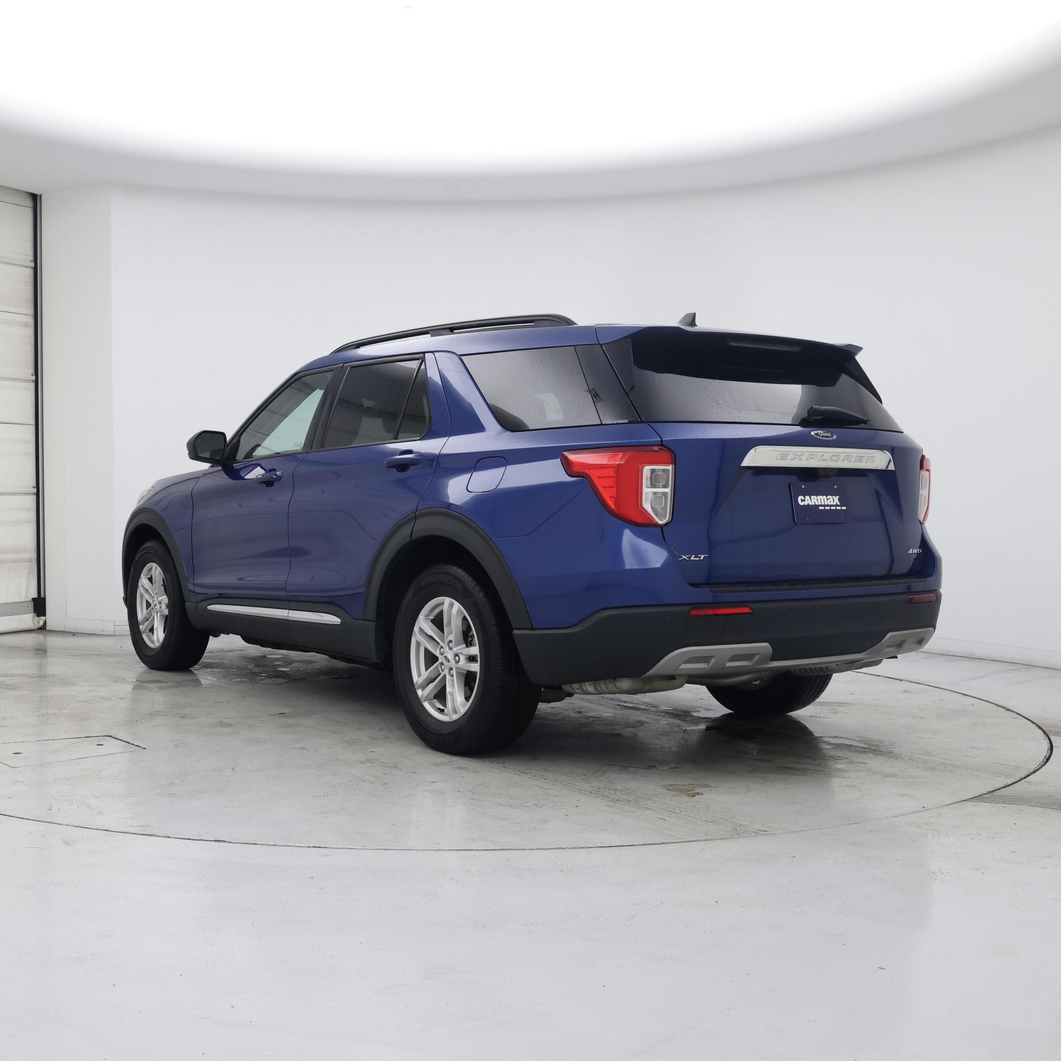 Thumbnail: 2022 Ford Explorer - 2