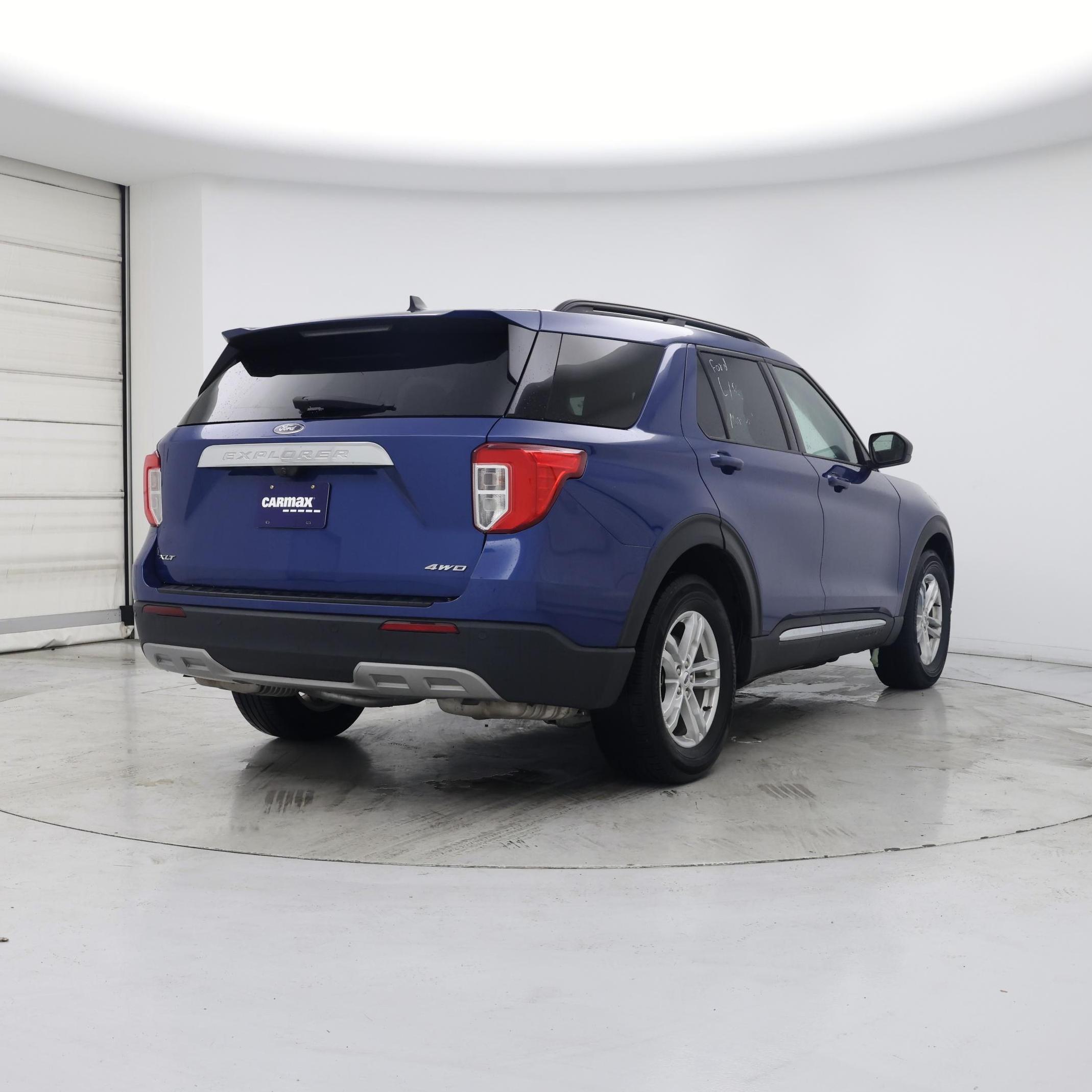 Thumbnail: 2022 Ford Explorer - 8