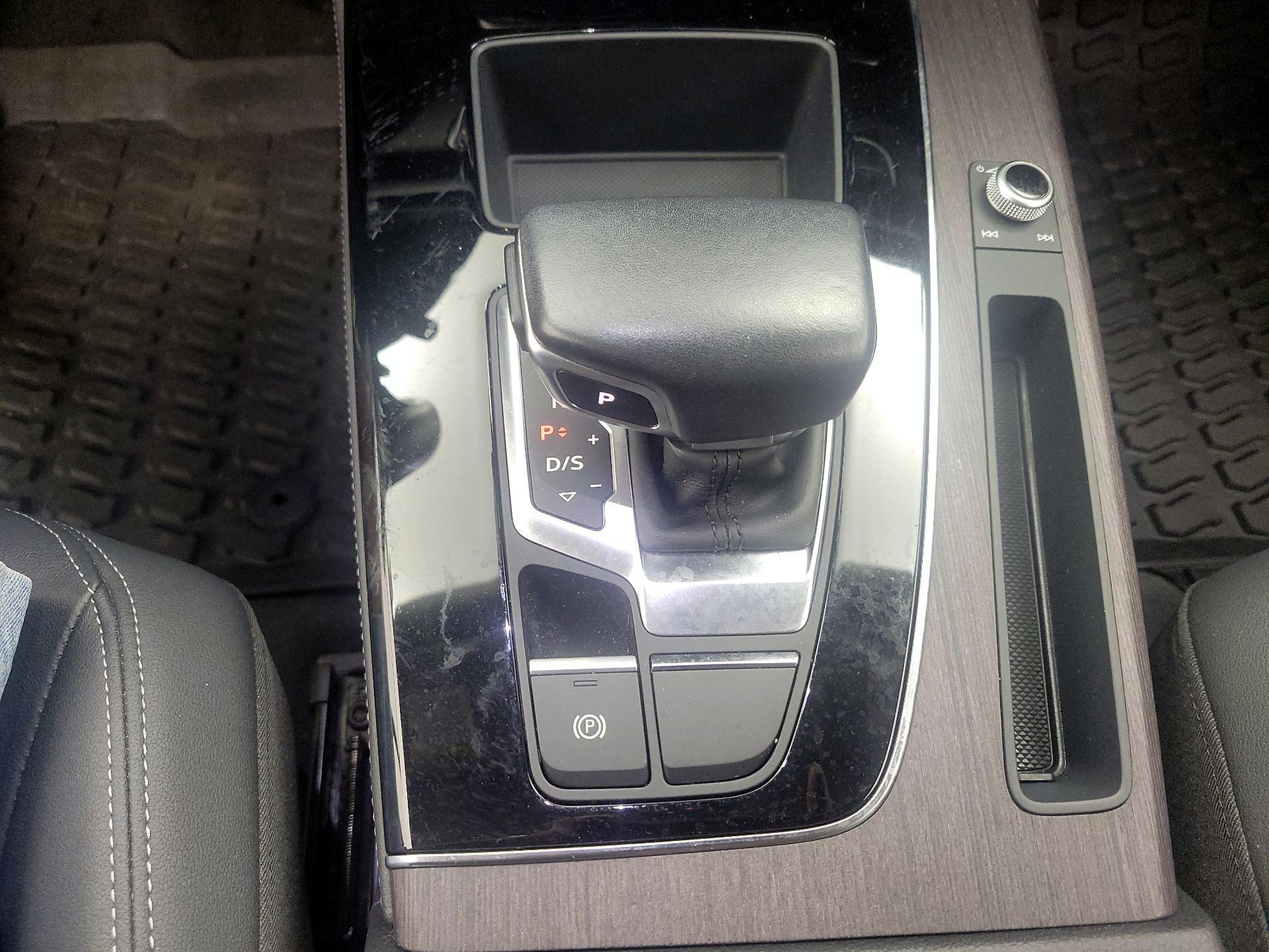Thumbnail: 2021 Audi Q5 - 18