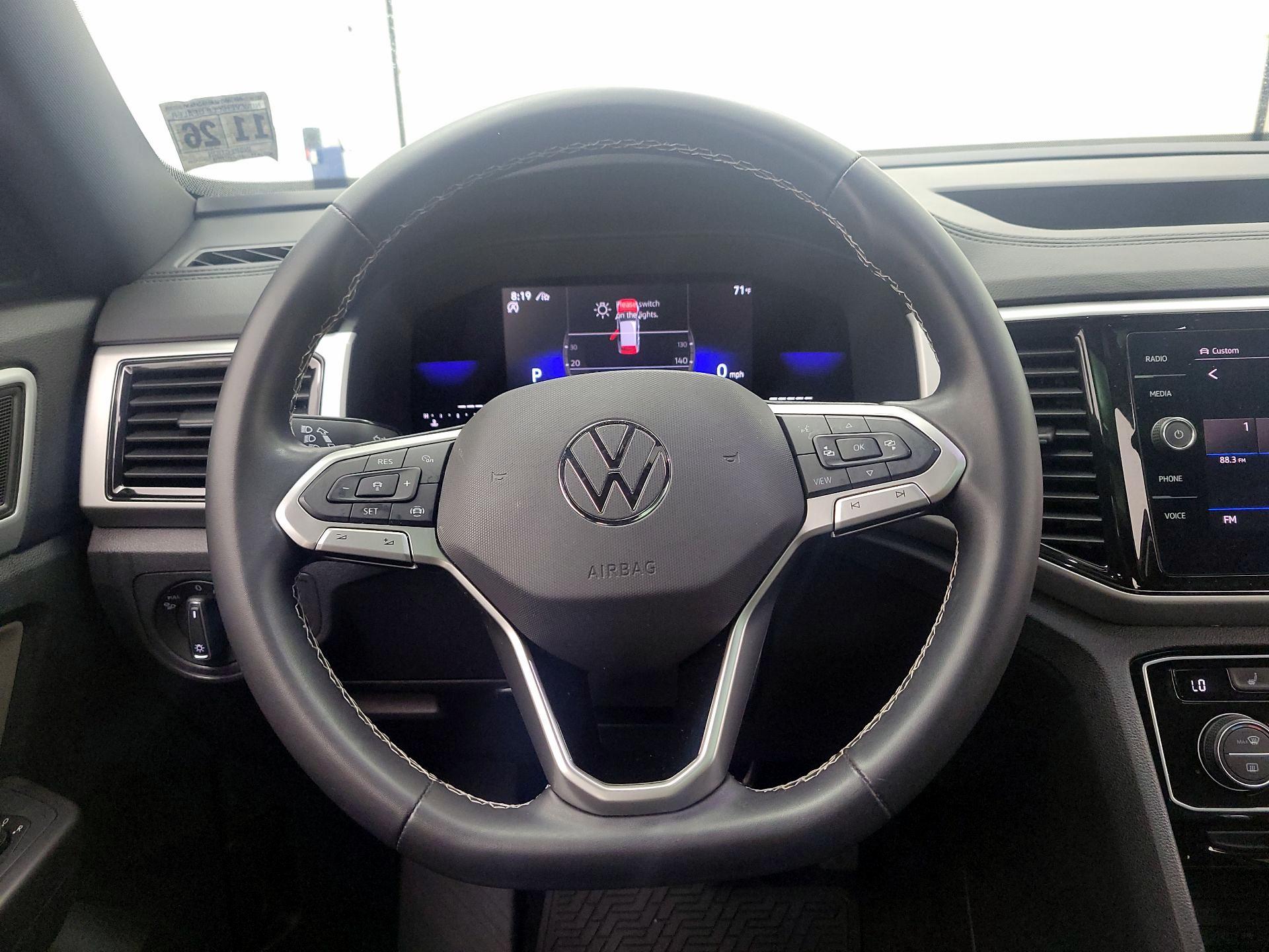 Thumbnail: 2022 Volkswagen Atlas - 10