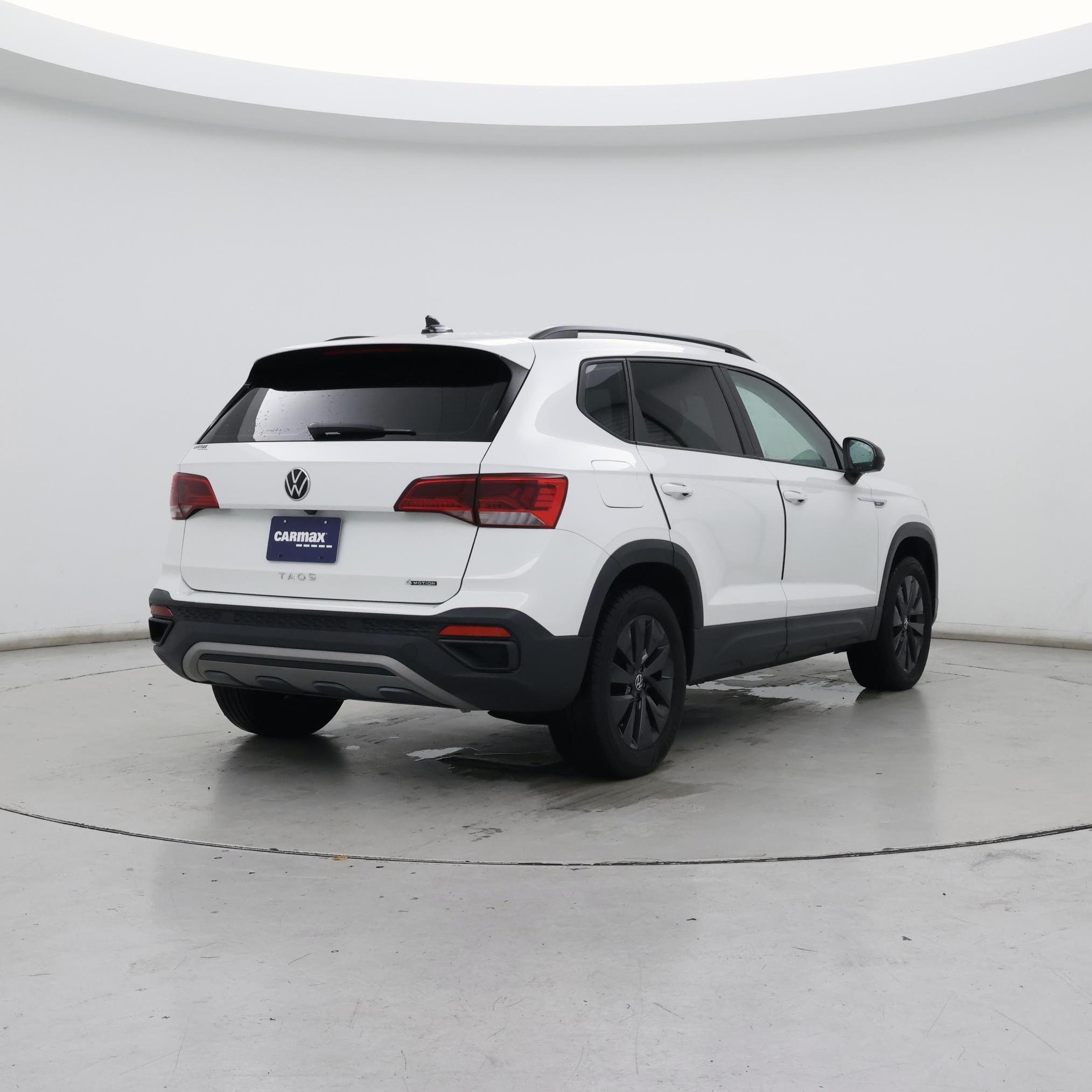 Thumbnail: 2022 Volkswagen Taos - 8