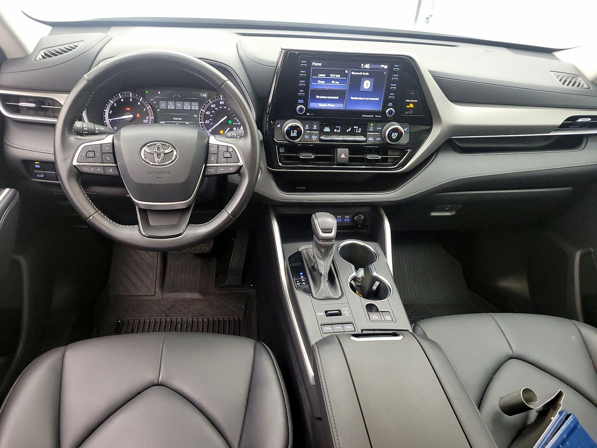 Thumbnail: 2022 Toyota Highlander - 9