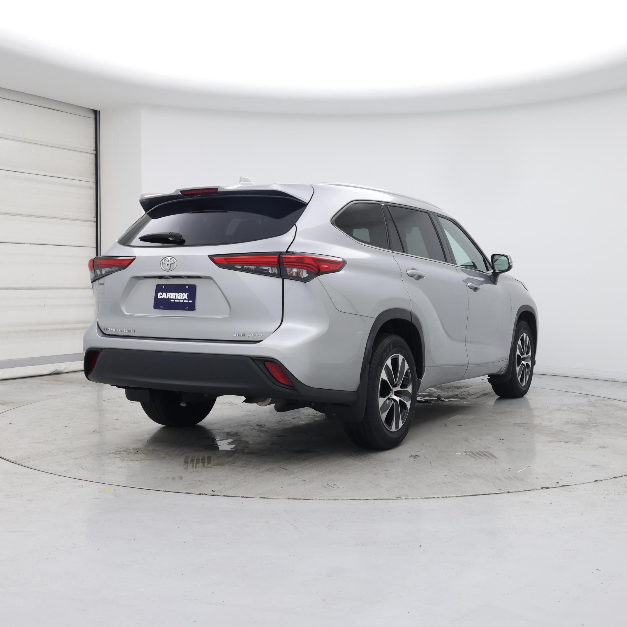 Thumbnail: 2022 Toyota Highlander - 8