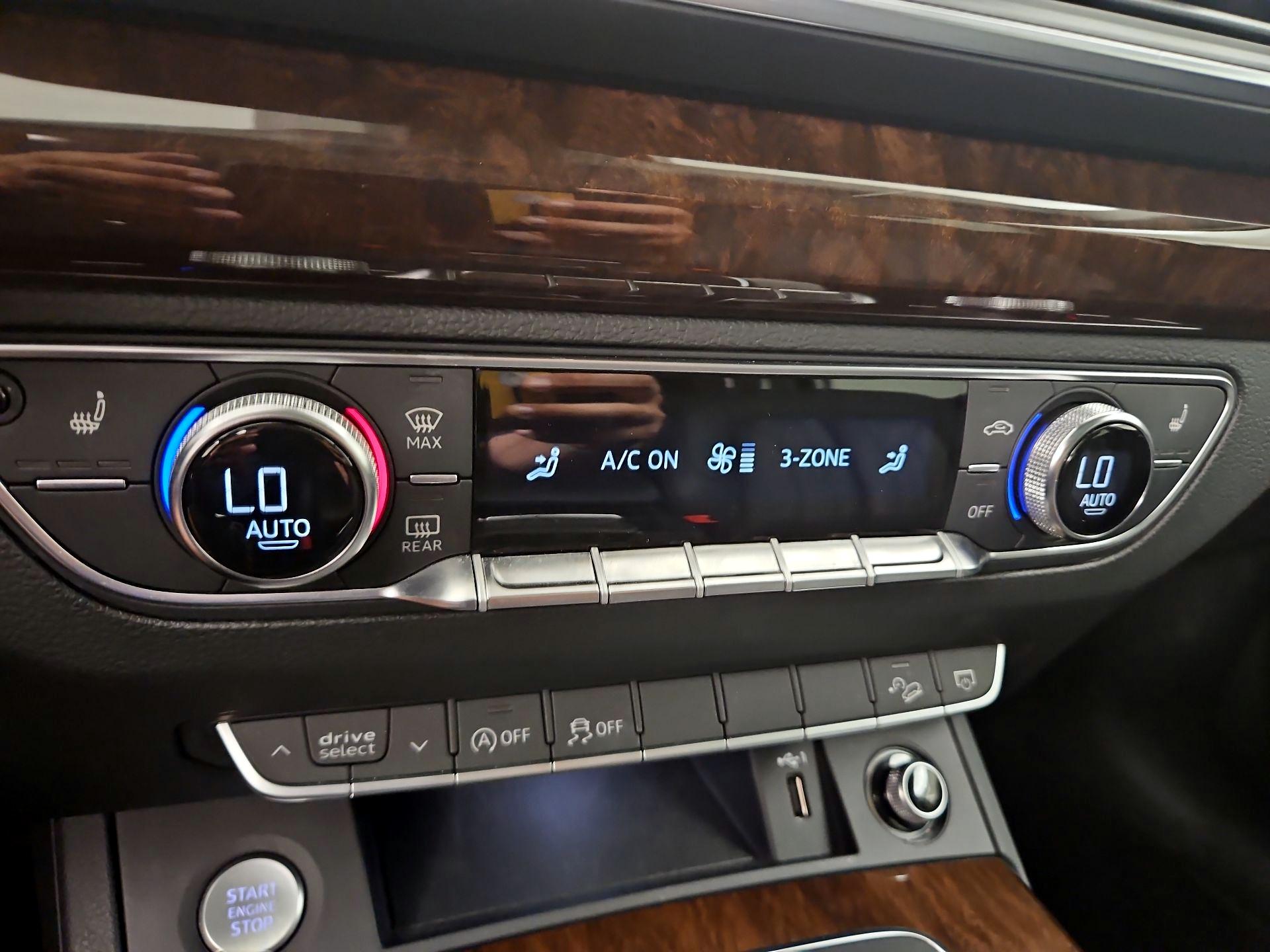 Thumbnail: 2019 Audi Q5 - 16