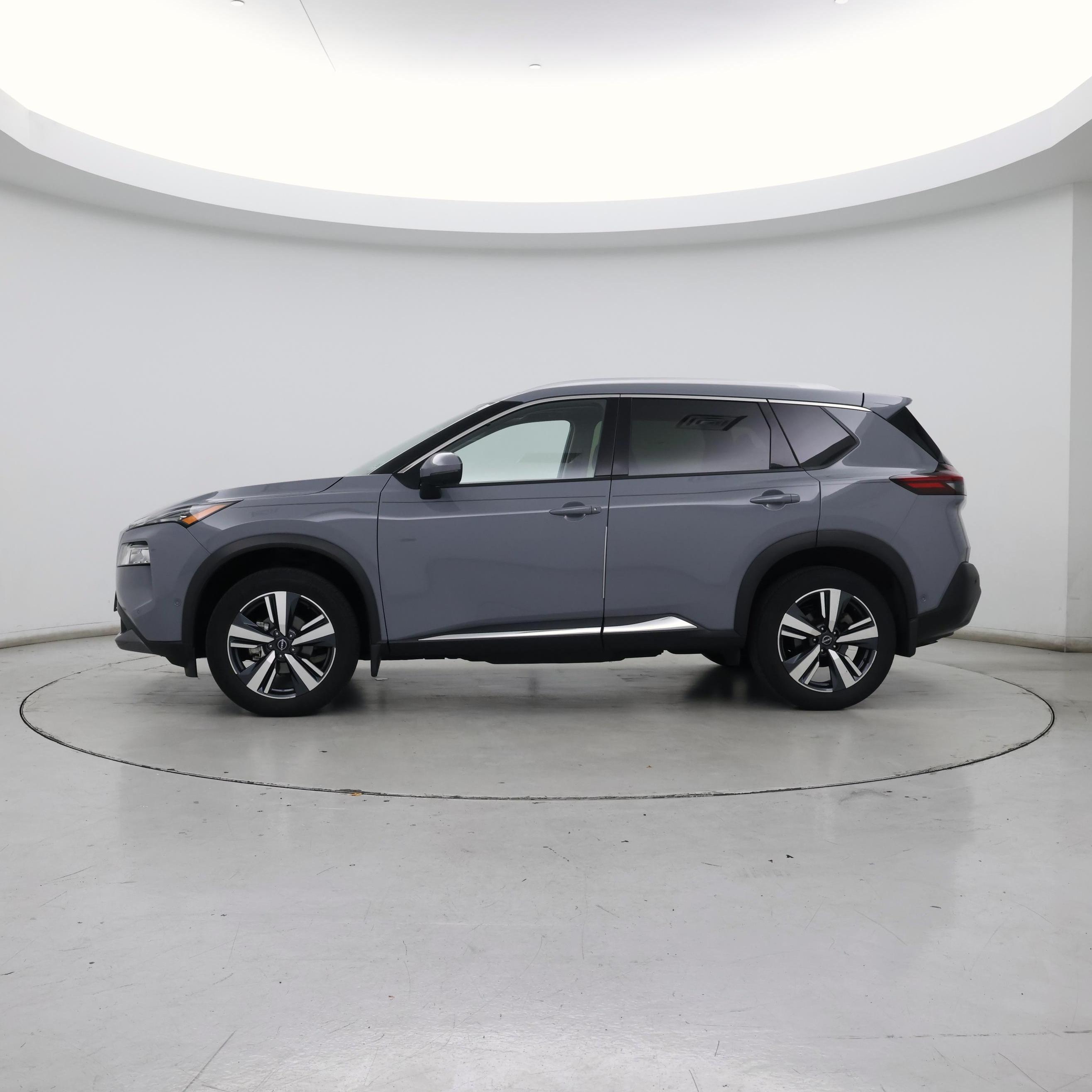 Thumbnail: 2023 Nissan Rogue - 3