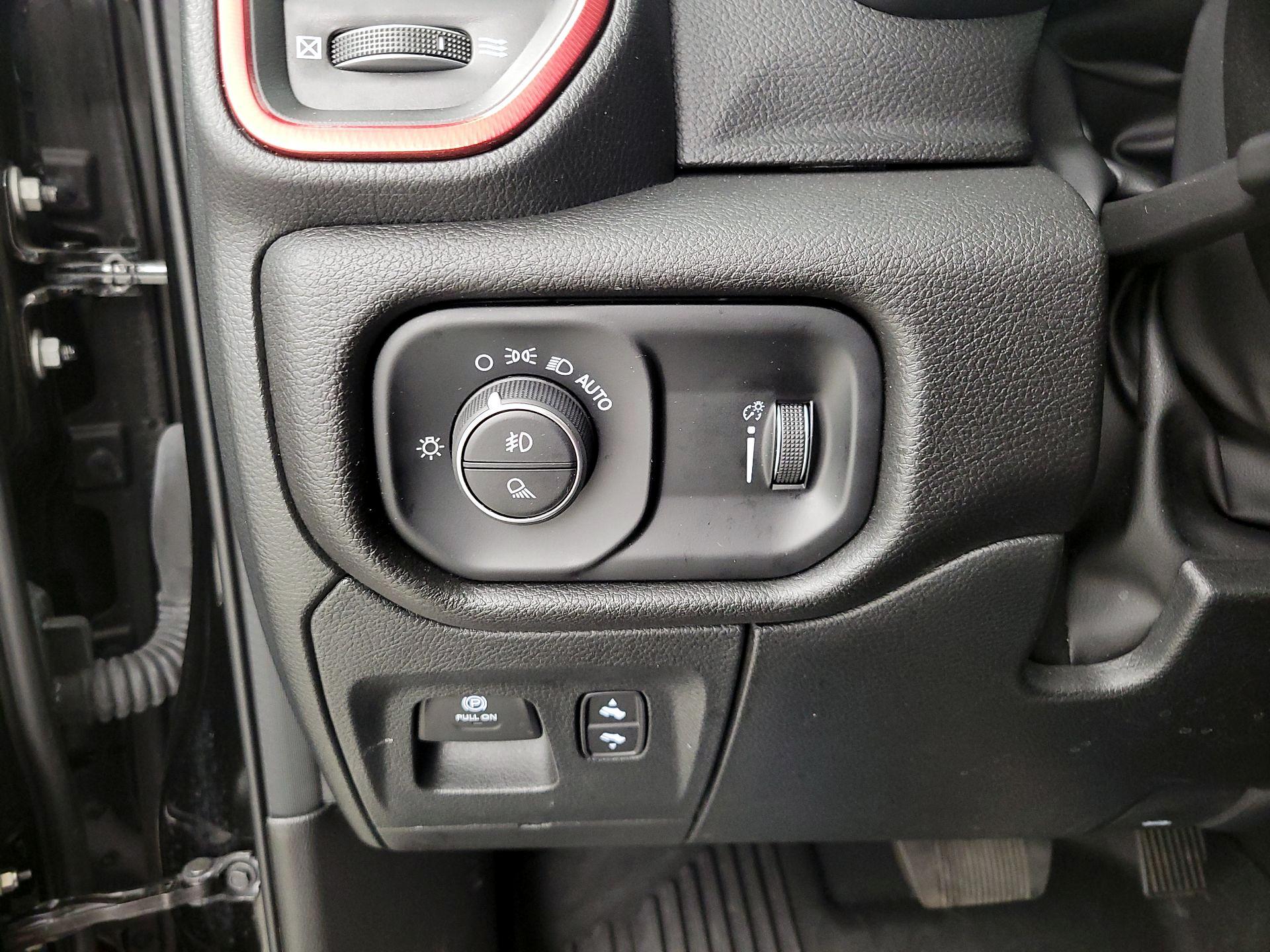 Thumbnail: 2024 RAM 1500 - 13