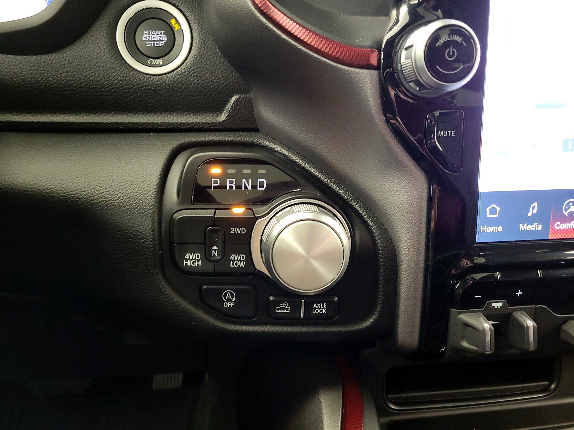 Thumbnail: 2024 RAM 1500 - 18