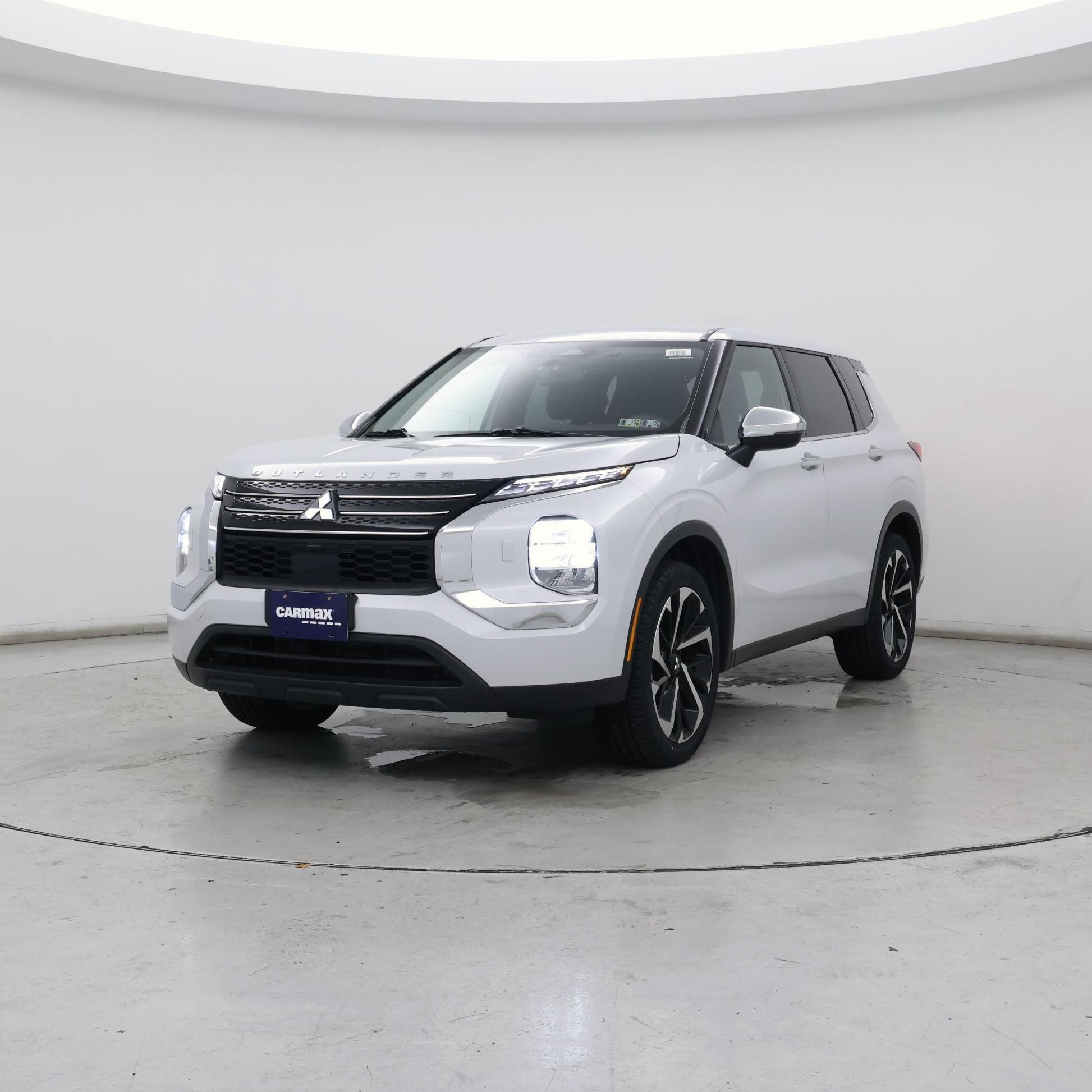 Thumbnail: 2022 Mitsubishi Outlander - 4