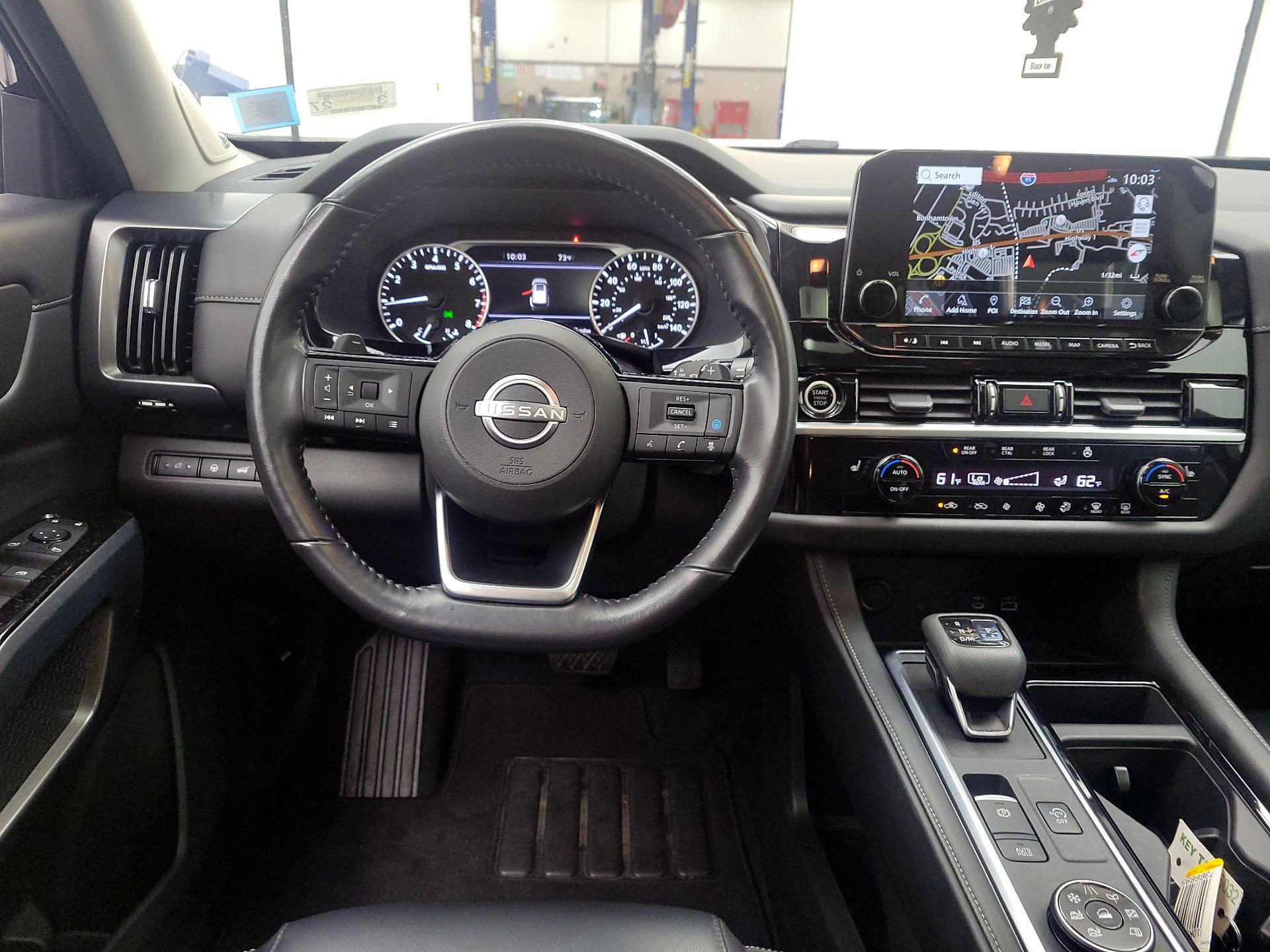 Thumbnail: 2022 Nissan Pathfinder - 10