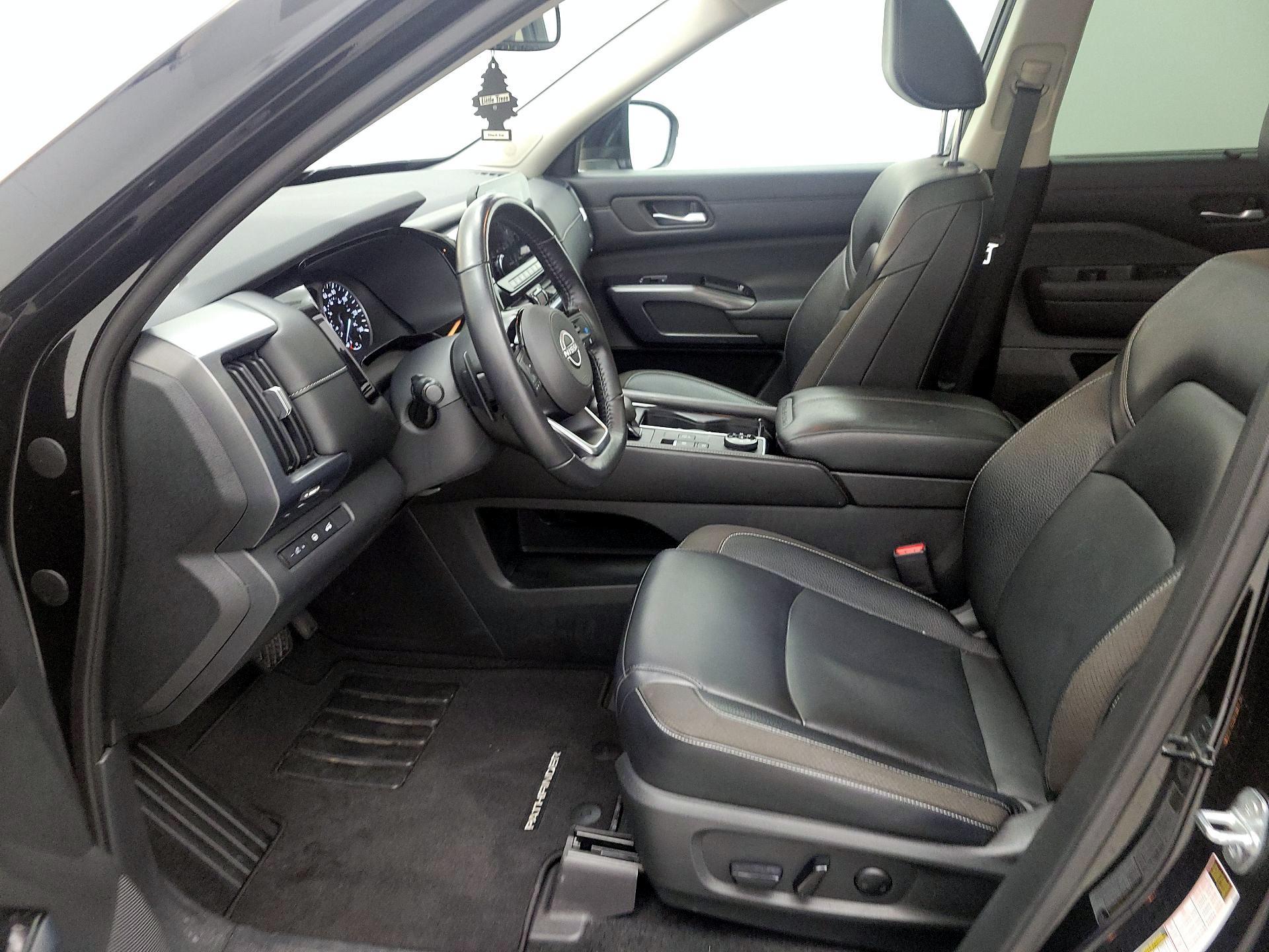 Thumbnail: 2022 Nissan Pathfinder - 11