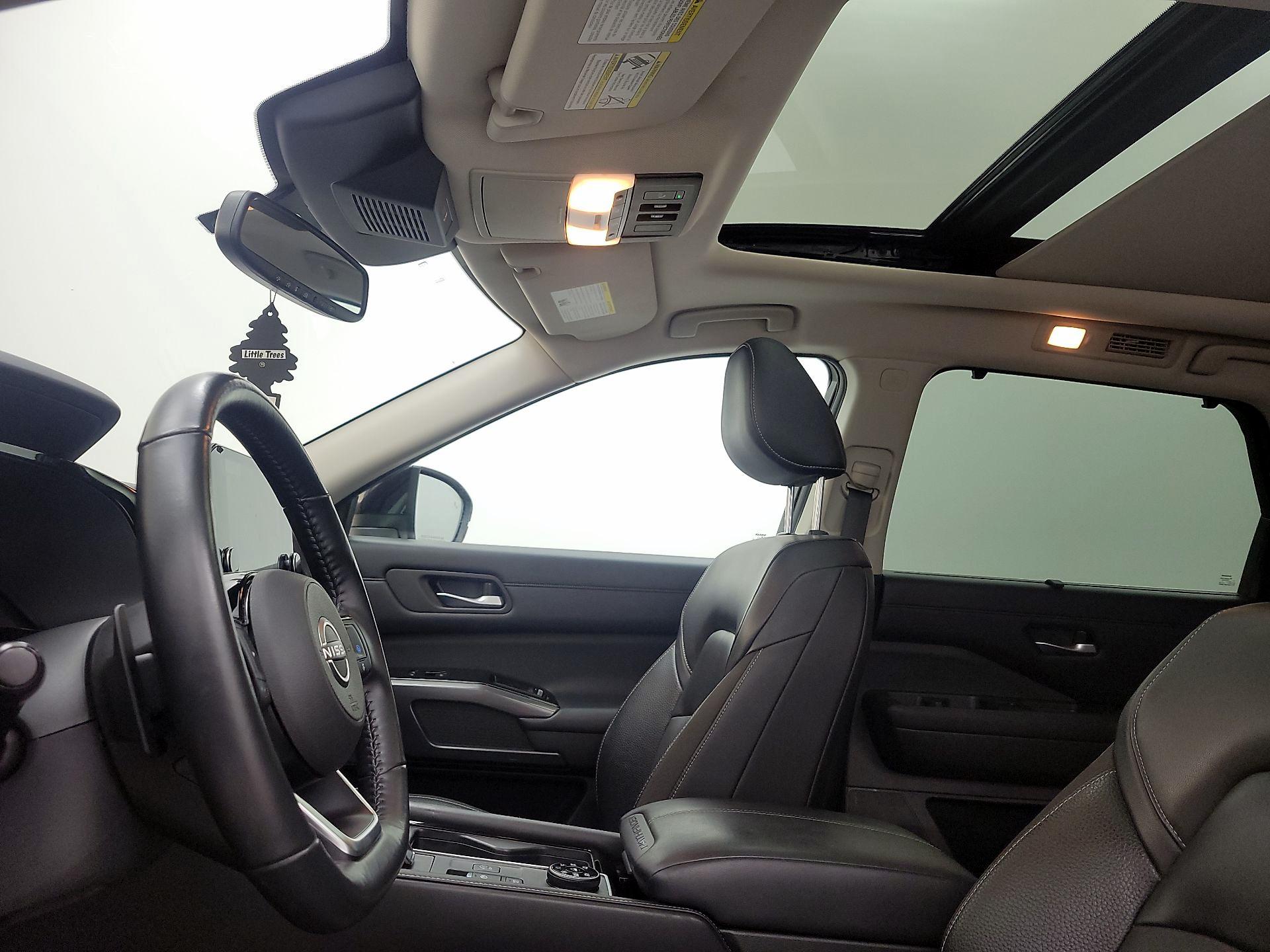 Thumbnail: 2022 Nissan Pathfinder - 20