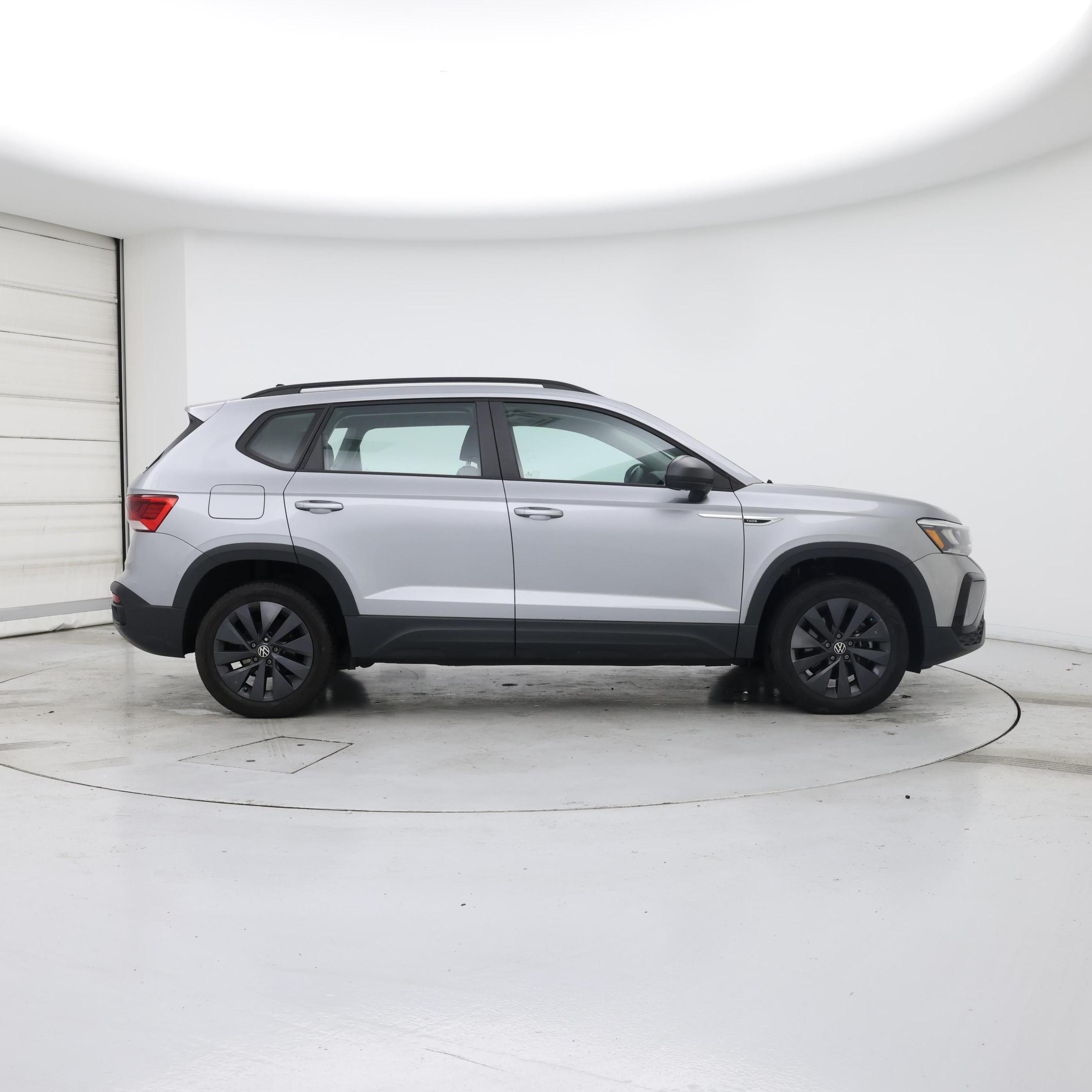 Thumbnail: 2022 Volkswagen Taos - 7