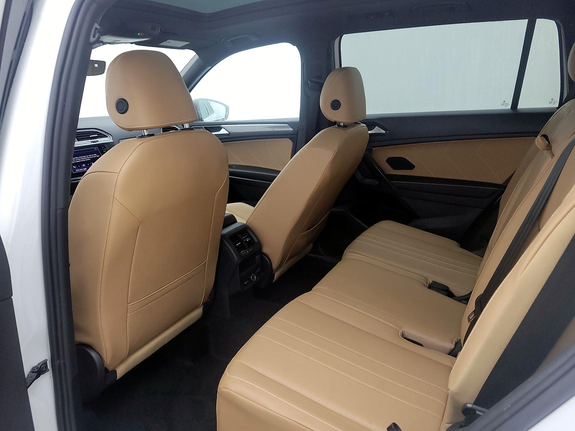 Thumbnail: 2022 Volkswagen Tiguan - 20