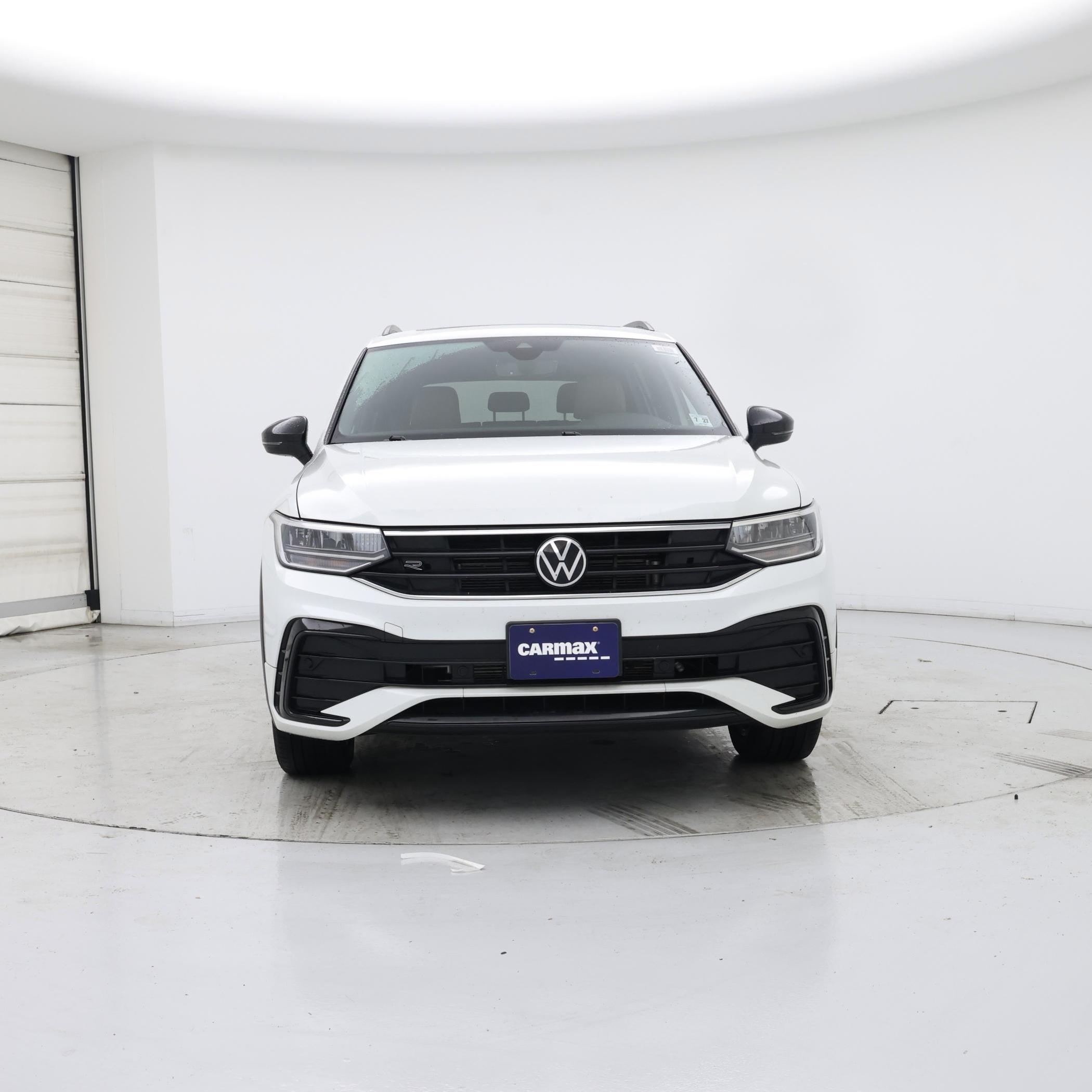 Thumbnail: 2022 Volkswagen Tiguan - 5