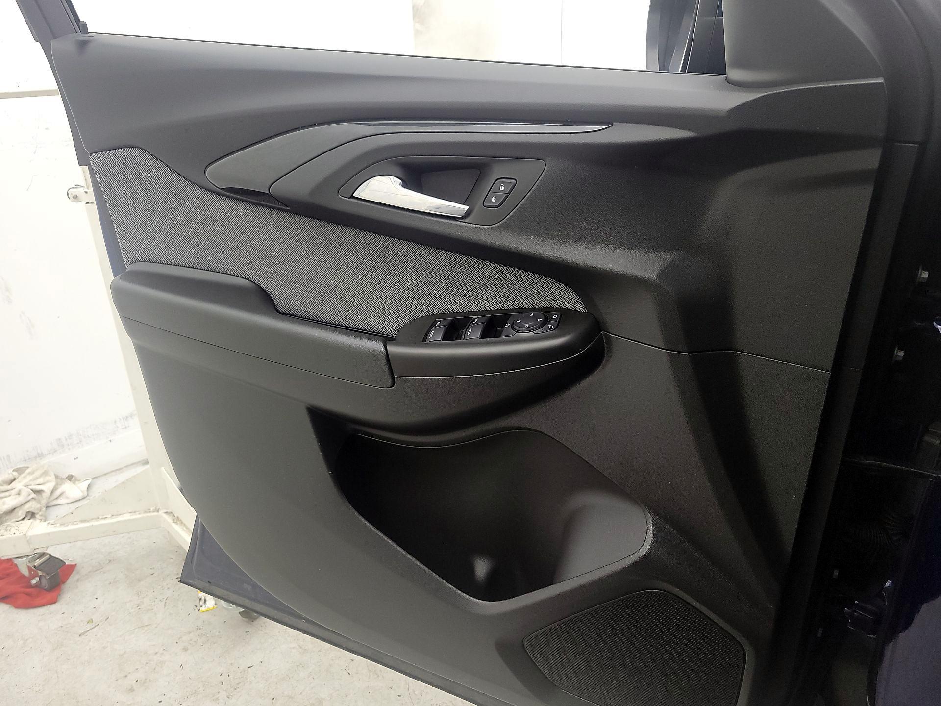 Thumbnail: 2023 Chevrolet TrailBlazer - 12