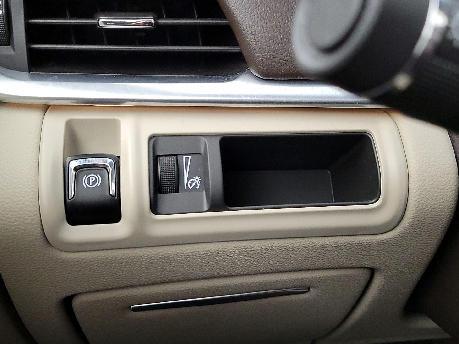 Thumbnail: 2014 Cadillac XTS - 13